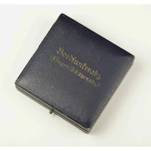 Frühes Etui für ein Bordfunkerabzeichen der Luftwaffe