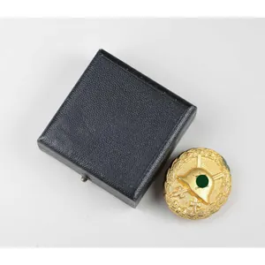 Verwundetenabzeichen in Gold 1.Form hohl verbödet im Etui, extrem selten …