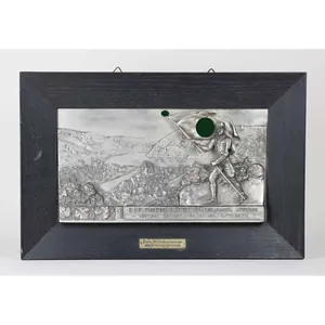 Großes SA-Relief (48x31,5cm) plastische Figurendarstellung mit SA-Fahnen Rheinüberquerung