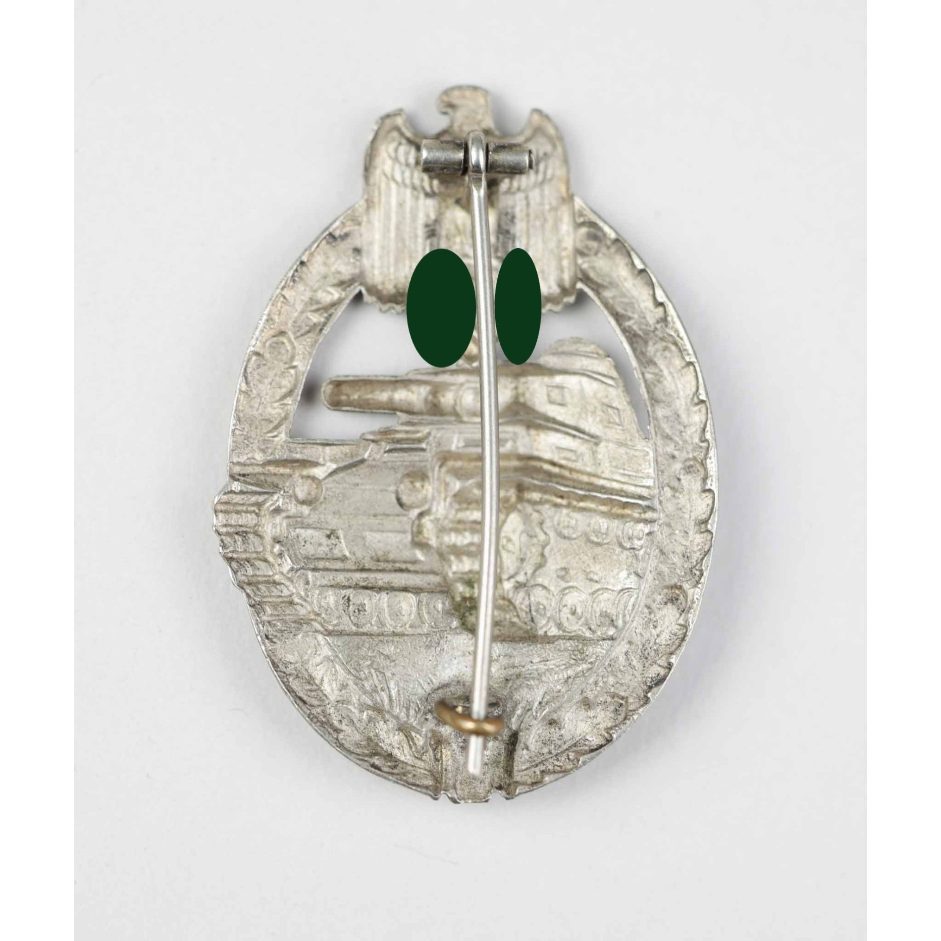 Panzerkampfabzeichen In Silber (Hohl) Neusilber Von Juncker — image 3