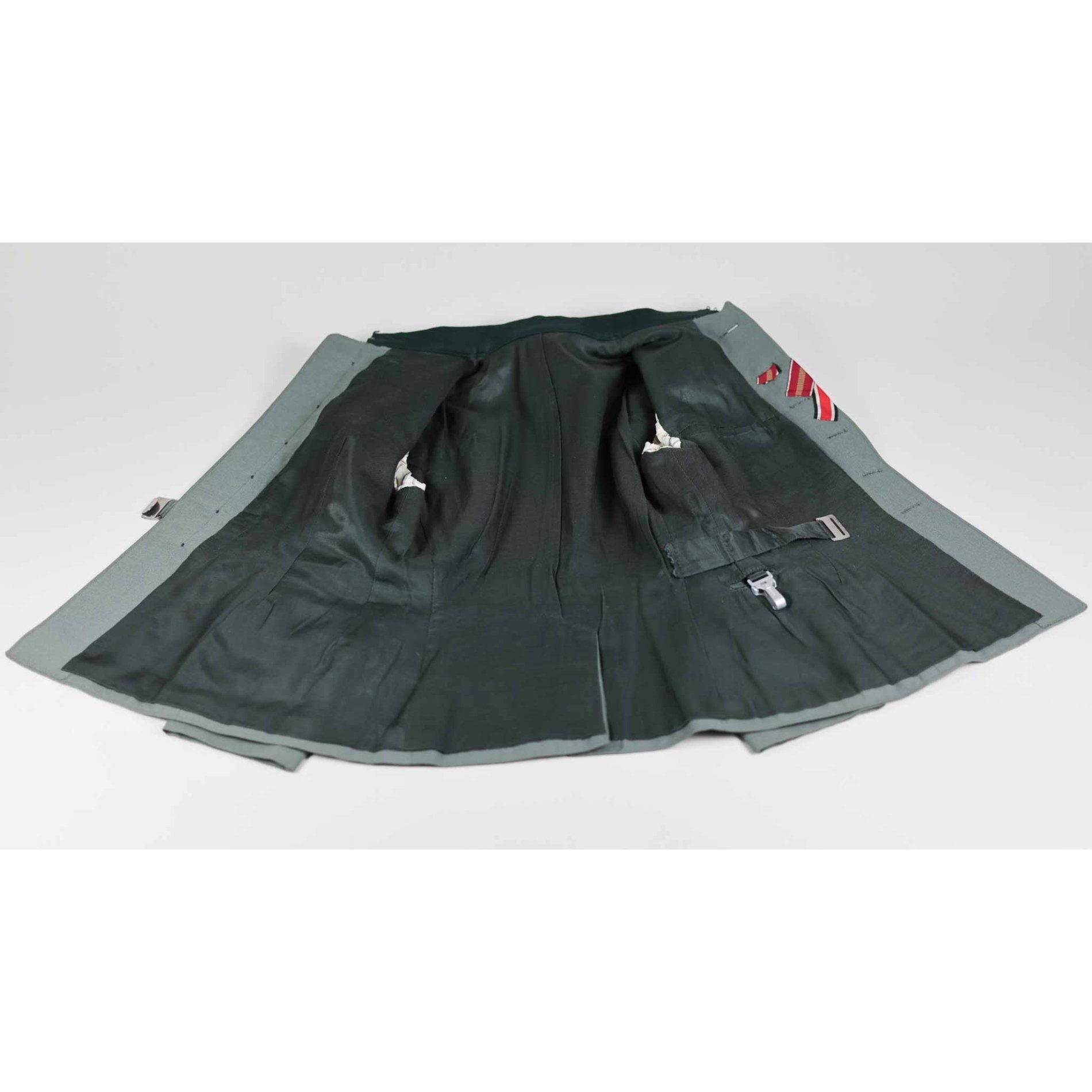 Wehrmacht Gebirgsjäger Uniform für einen Oberleutnant mit Trägernamen! — image 16