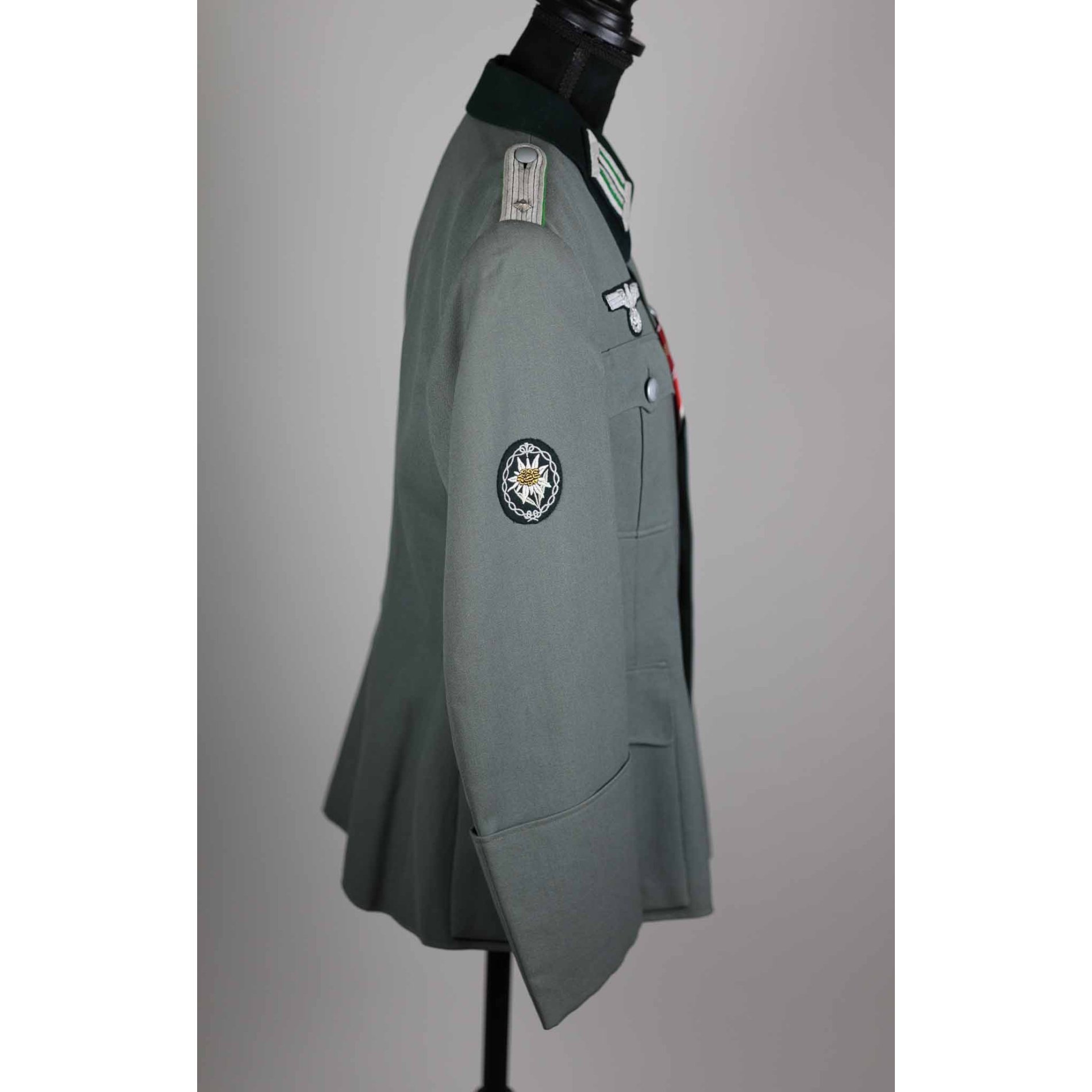 Wehrmacht Gebirgsjäger Uniform für einen Oberleutnant mit Trägernamen! — image 8