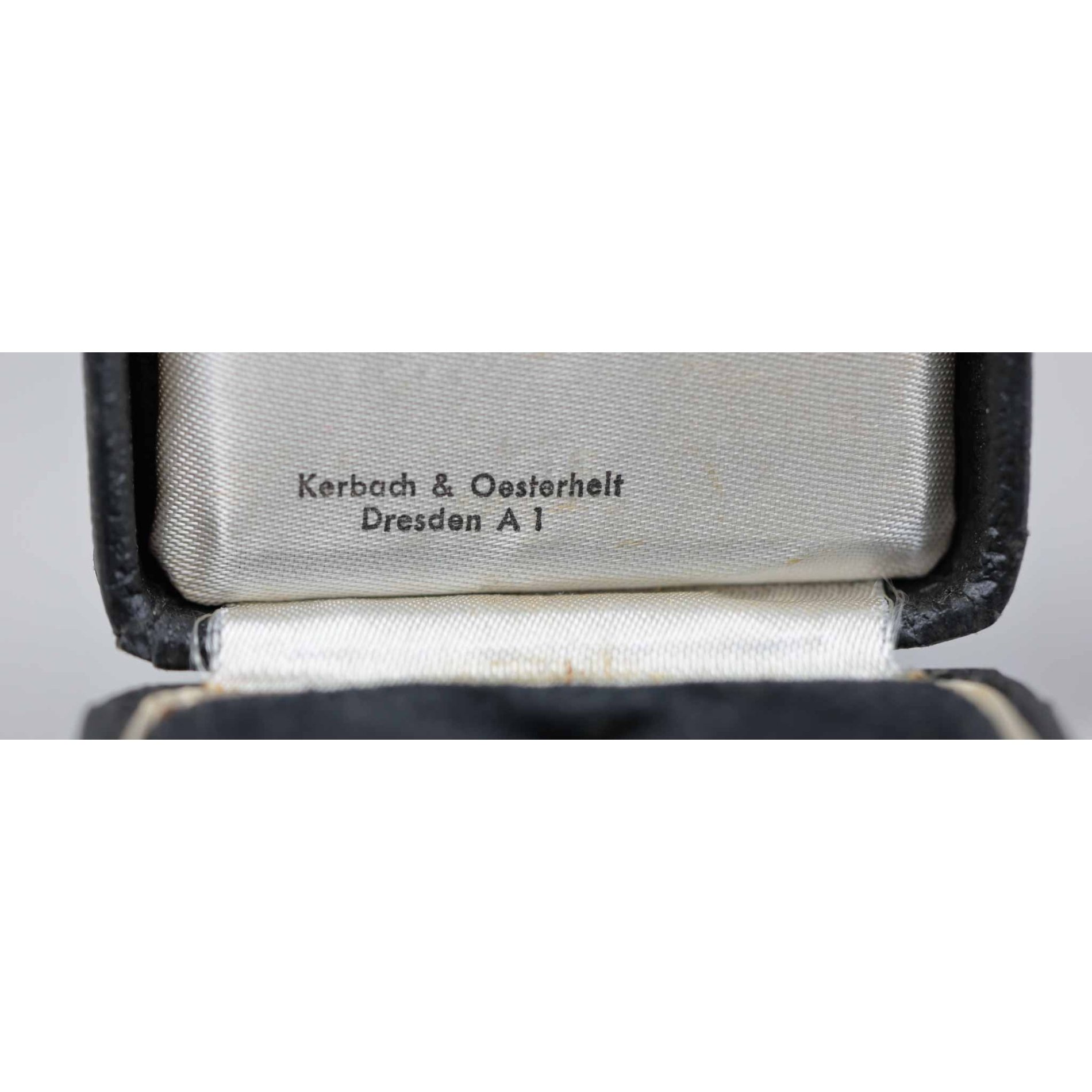 Kriegsverdienstkreuz 1.Klasse mit Schwertern im Etui Herst.Kernbach — image 8