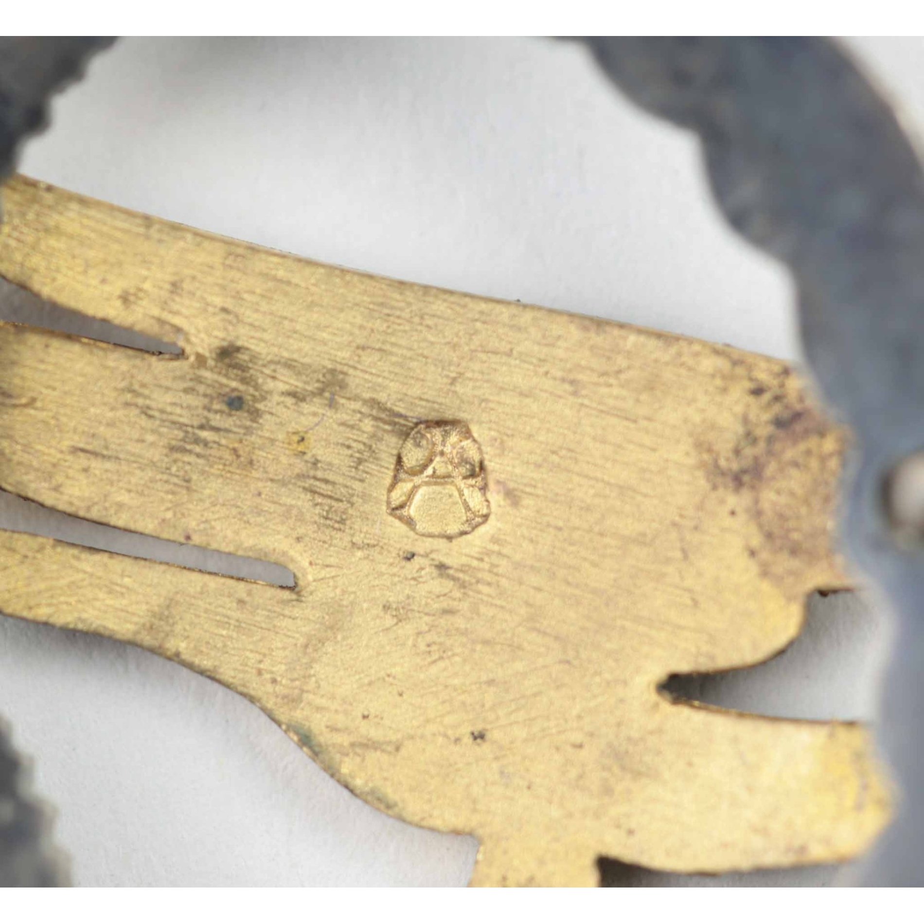 Fallschirmschützenabzeichen der Luftwaffe im Etui 'Assmann' Zustand 1 - Mint! — image 4