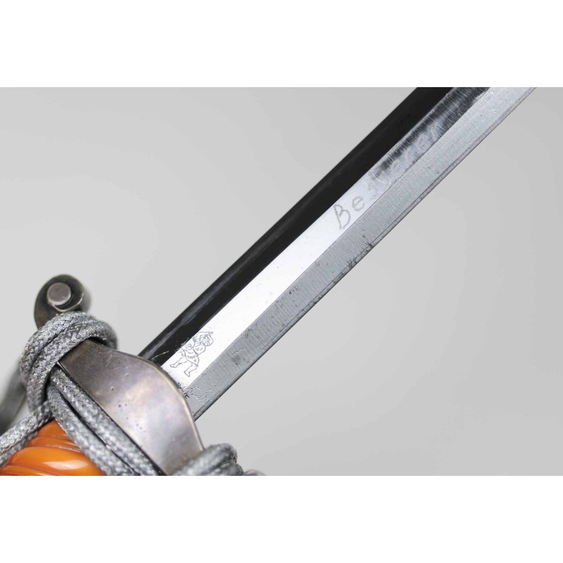 Wehrmacht Heeres Offiziersdolch mit sog. 'Steilgriff' E. Pack & Söhne, selten! — image 11