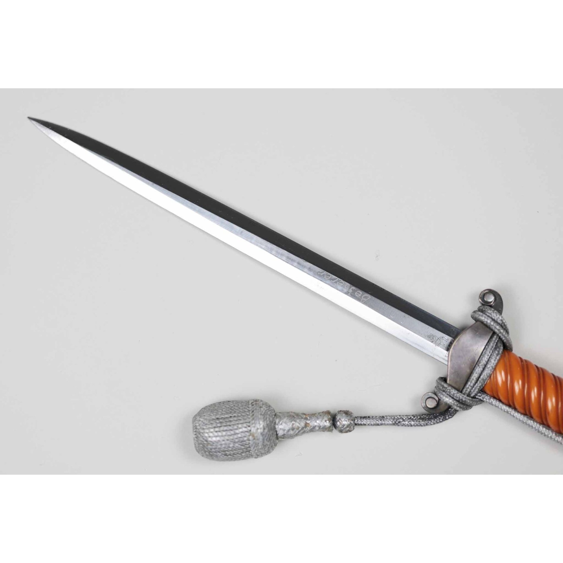 Wehrmacht Heeres Offiziersdolch mit sog. 'Steilgriff' E. Pack & Söhne, selten! — image 8