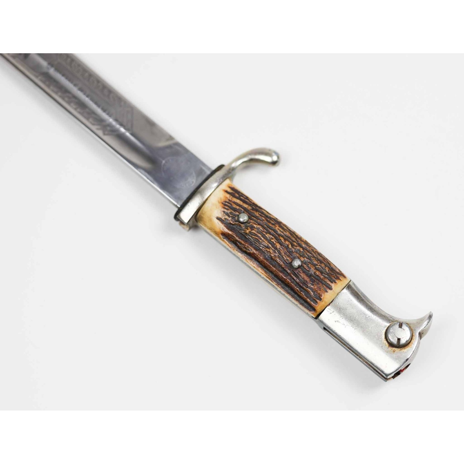 Wehrmacht Paradebajonett mit Klingenätzung 'Zur Erinnerung an meine Dienstzeit' und 'Inf. Rgt. 66 Magdeburg' mit Hirschhorngriff — image 14