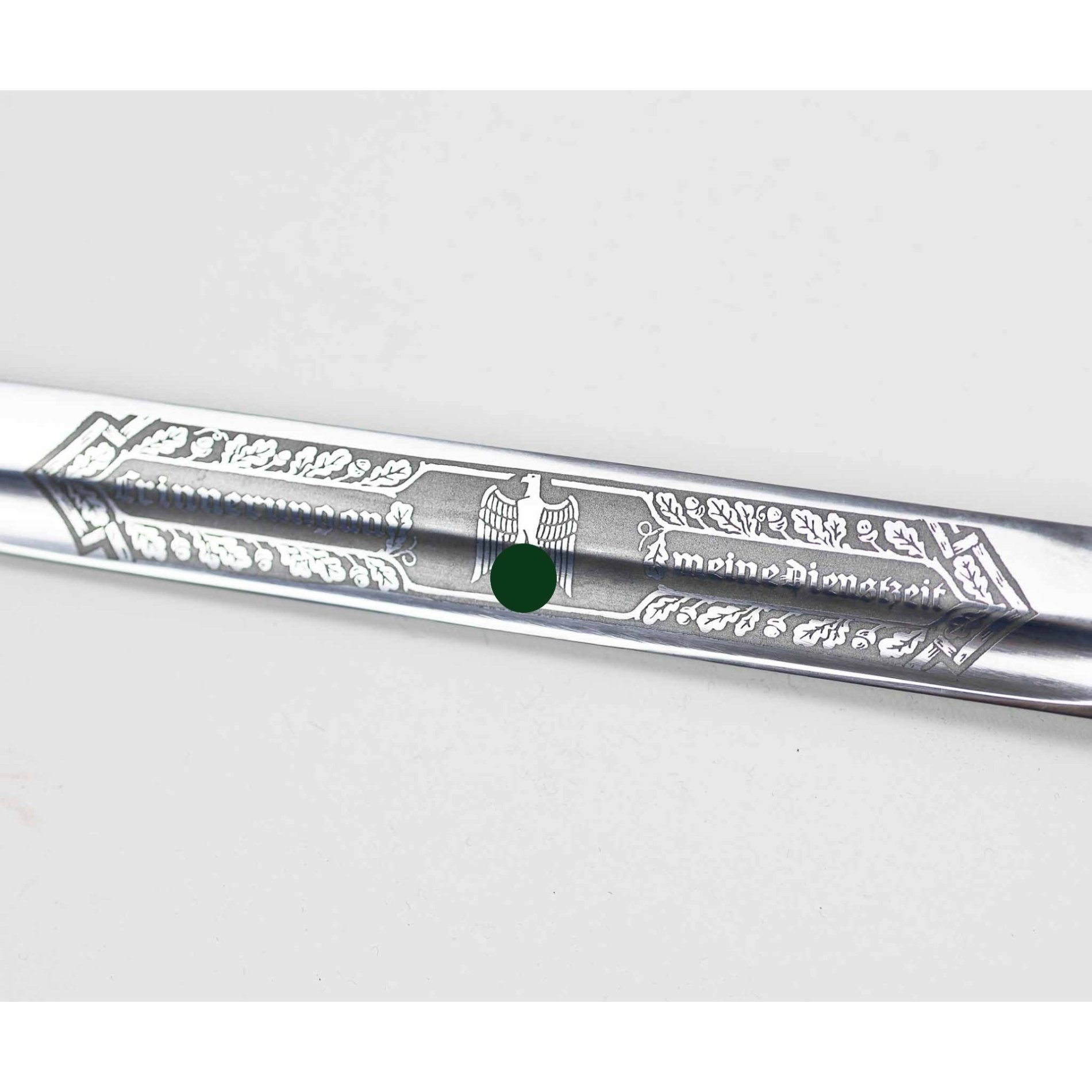 Wehrmacht Paradebajonett mit Klingenätzung 'Zur Erinnerung an meine Dienstzeit' und 'Inf. Rgt. 66 Magdeburg' mit Hirschhorngriff — image 2