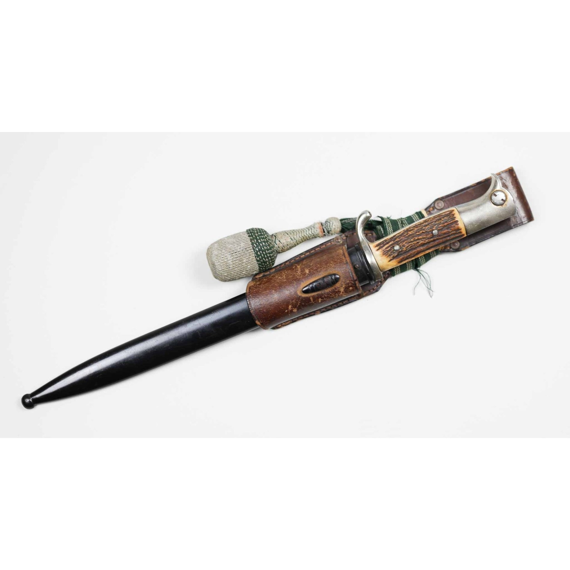 Wehrmacht Paradebajonett mit Klingenätzung 'Zur Erinnerung an meine Dienstzeit' und 'Inf. Rgt. 66 Magdeburg' mit Hirschhorngriff — image 8