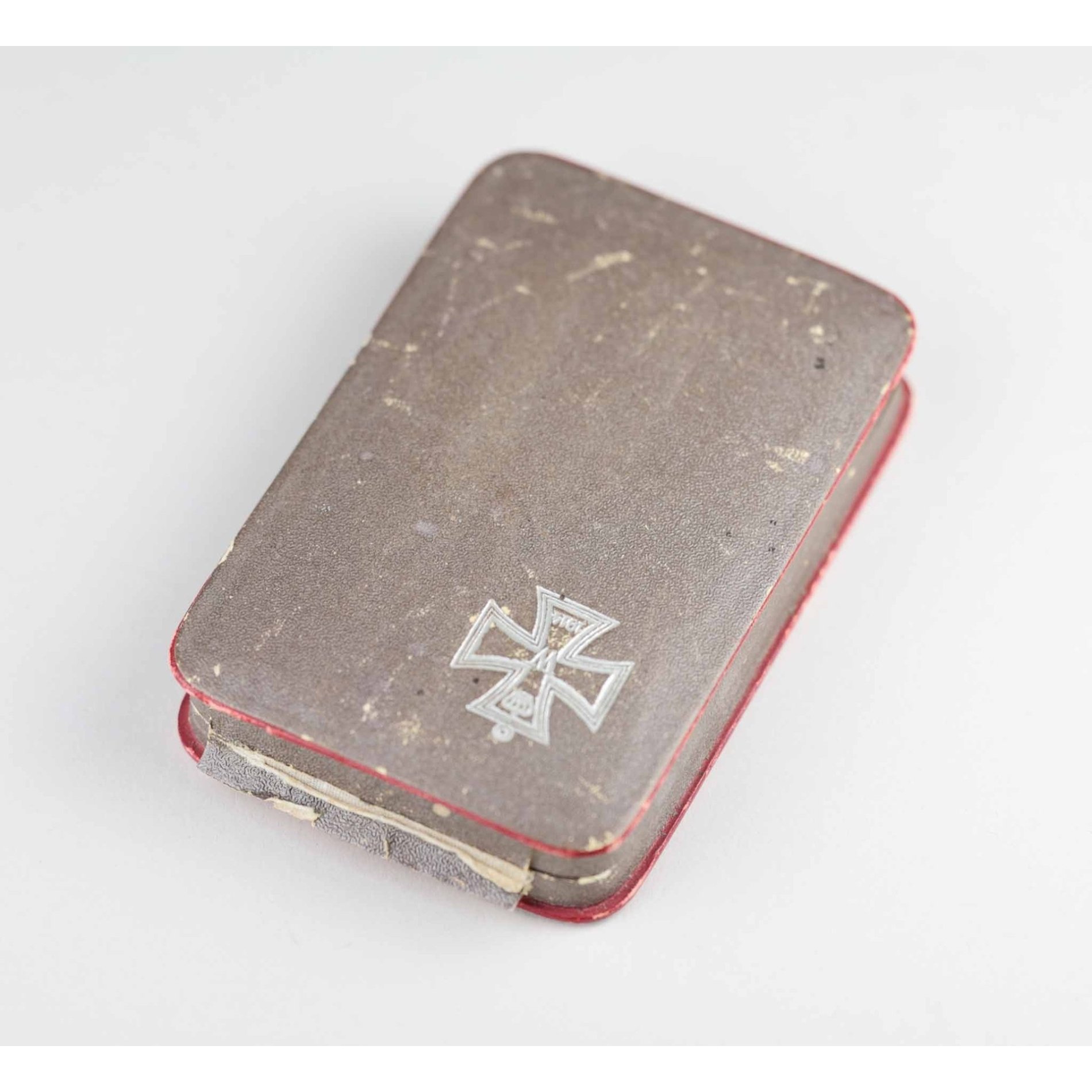 Eiserne Kreuz 2.Klasse 1914 im großen Schmucketui selten! — image 6