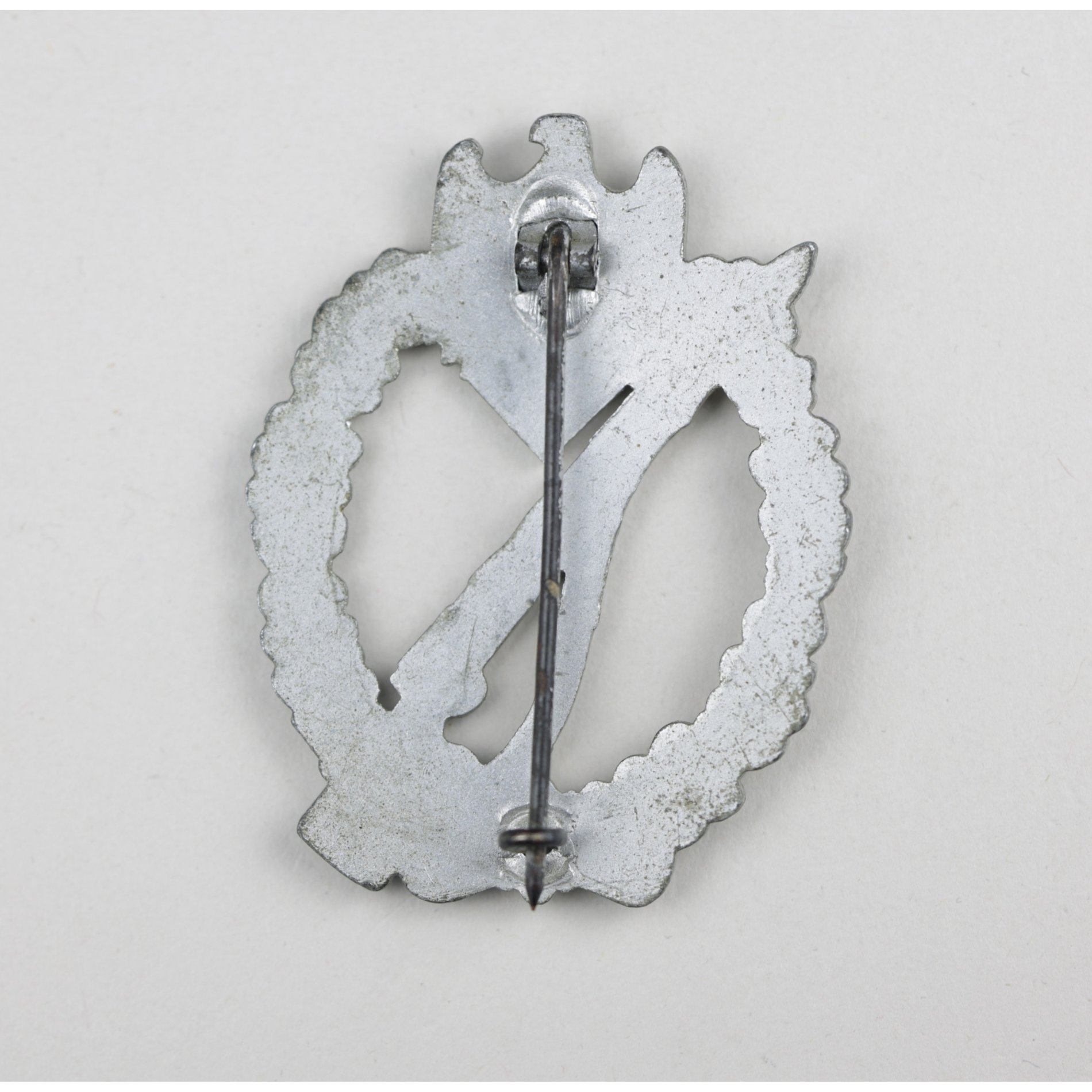 Infanterie Sturmabzeichen in Silber Zustand 1 MINT - Deumer Vertical crimp — image 2