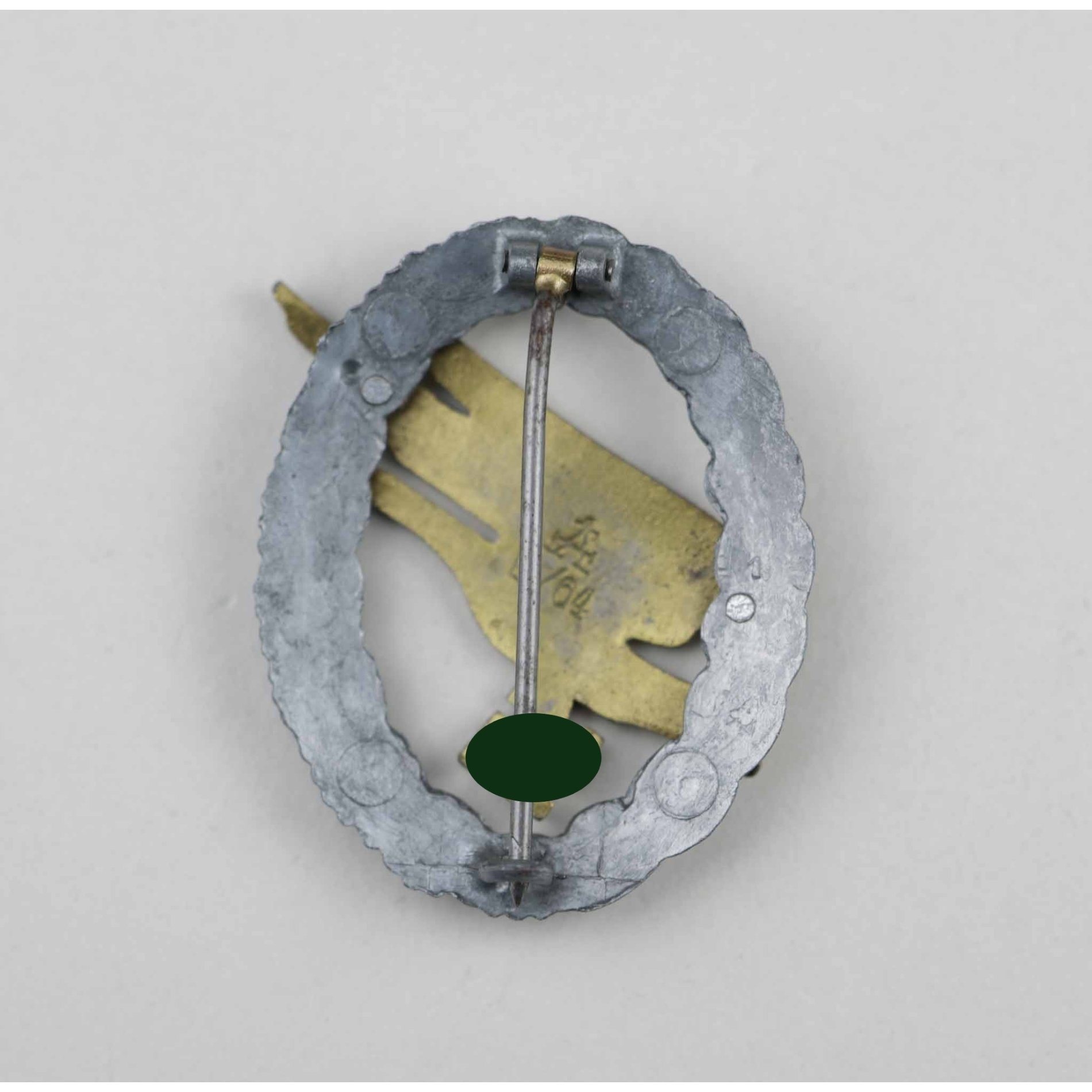 Fallschirmschützenabzeichen der Luftwaffe Herst. 'A L/64' — image 3
