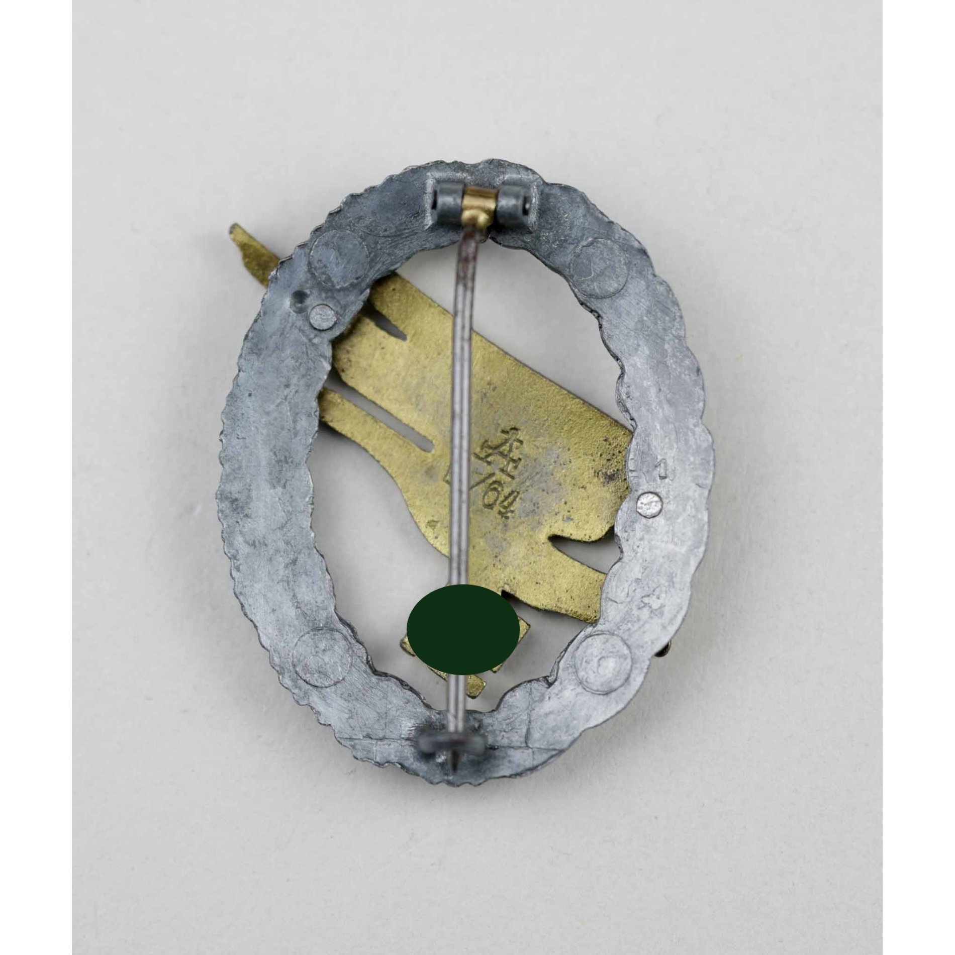 Fallschirmschützenabzeichen der Luftwaffe Herst. 'A L/64' — image 4