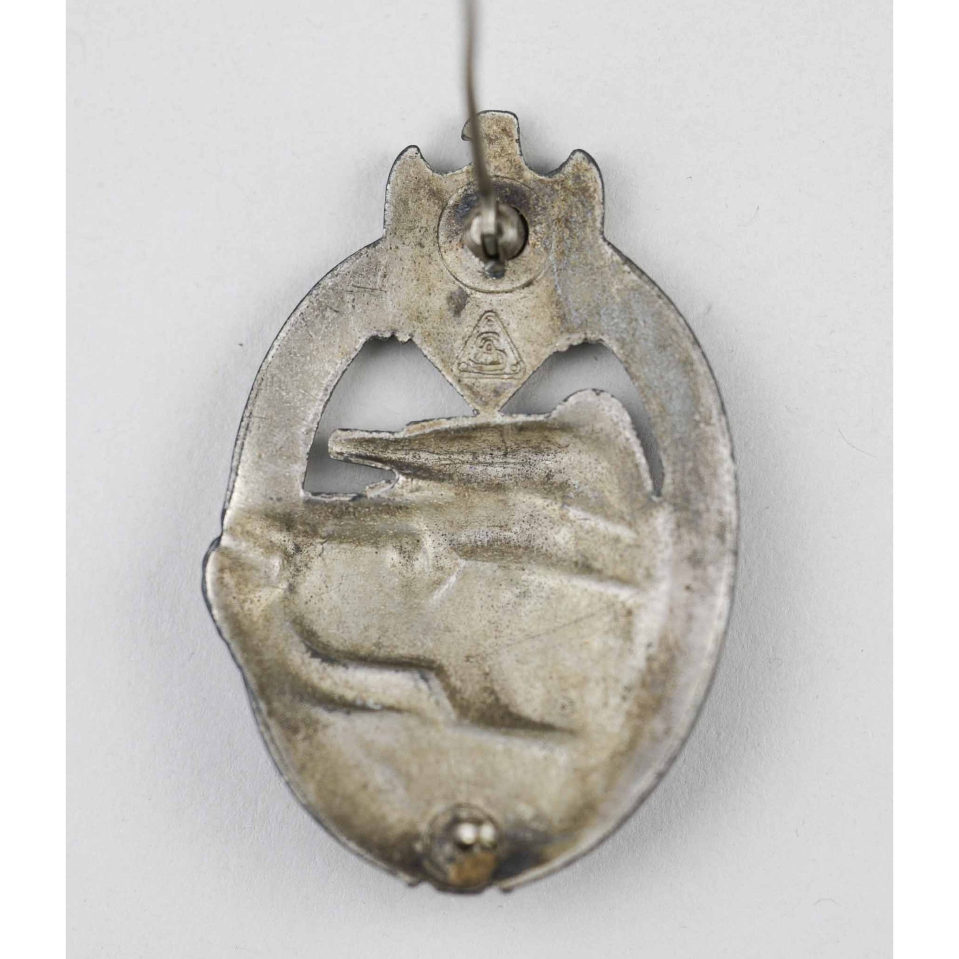 Panzerkampfabzeichen in Silber mit Hersteller A.S im Dreieck — image 6