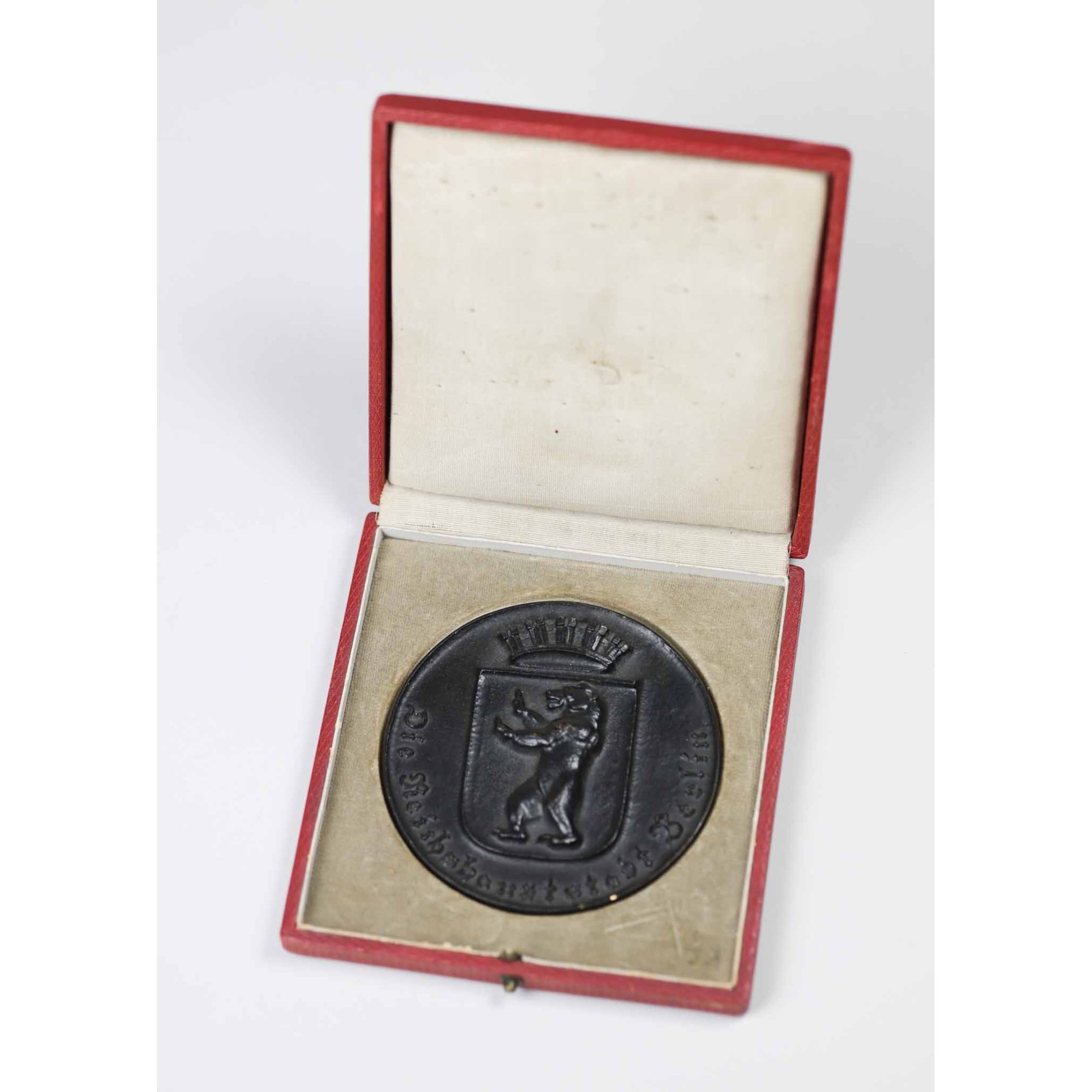 3.Reich Plakette Prämienmedaillion 'Die Reichshauptstadt Berlin' Max Esser — image 4