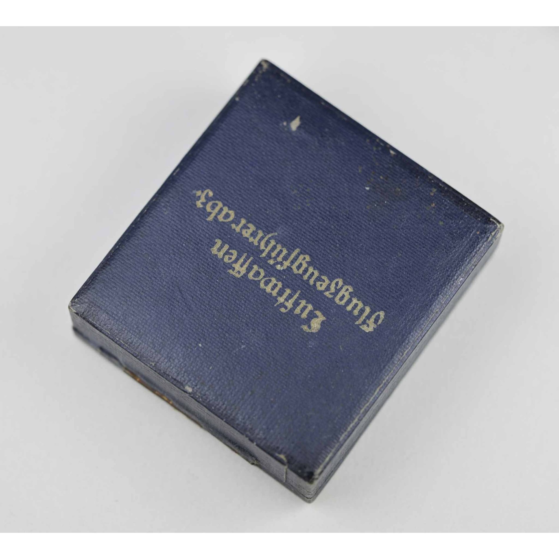 Luftwaffe Flugzeugführerabzeichen 'Assmann' mit Aluminium Rahmen — image 14