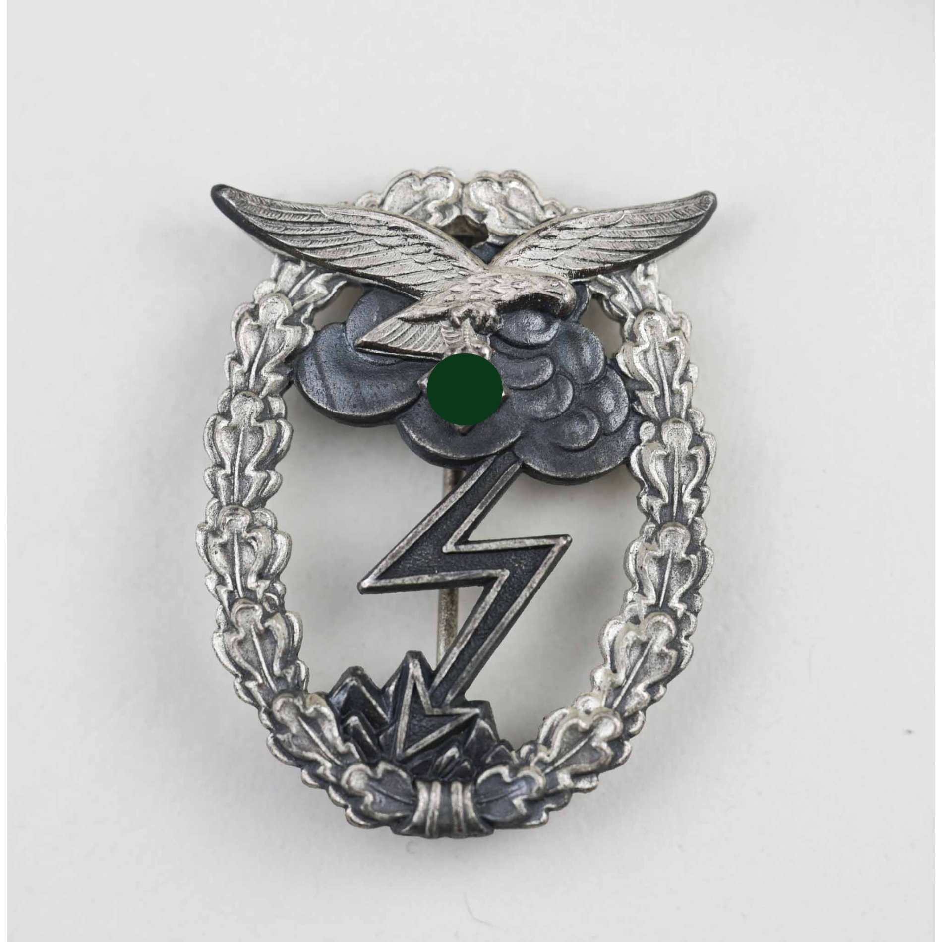 Erdkampfabzeichen der Luftwaffe G.H OSANG in Verleihungstüte, MINT! — image 2