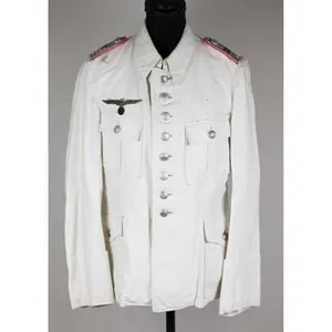 Wehrmacht weißer Sommerrock für einen Hauptmann im Panzerjäger Regiment Nr.4