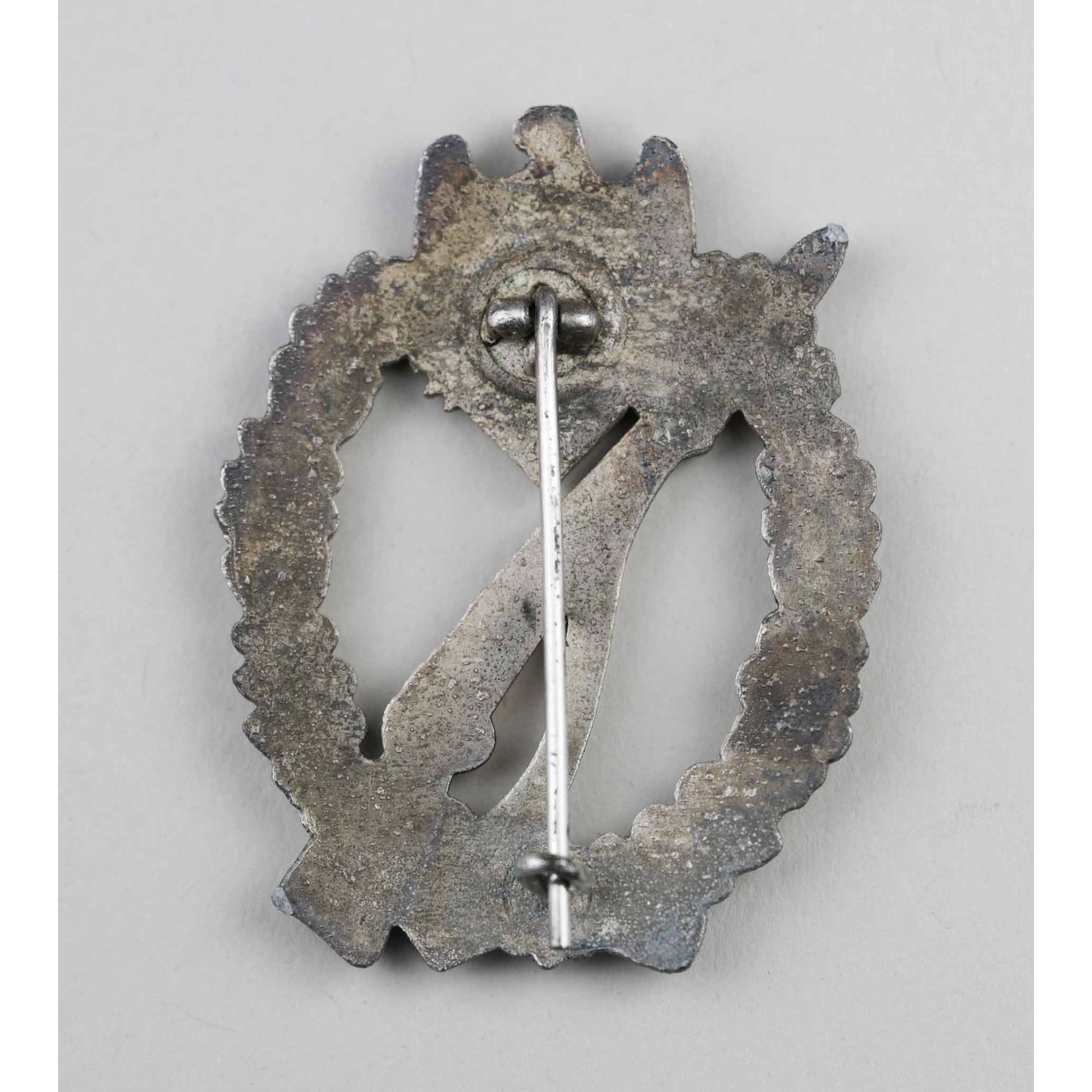 Infanterie Sturmabzeichen in Silber HA Hermann Aurich — image 3