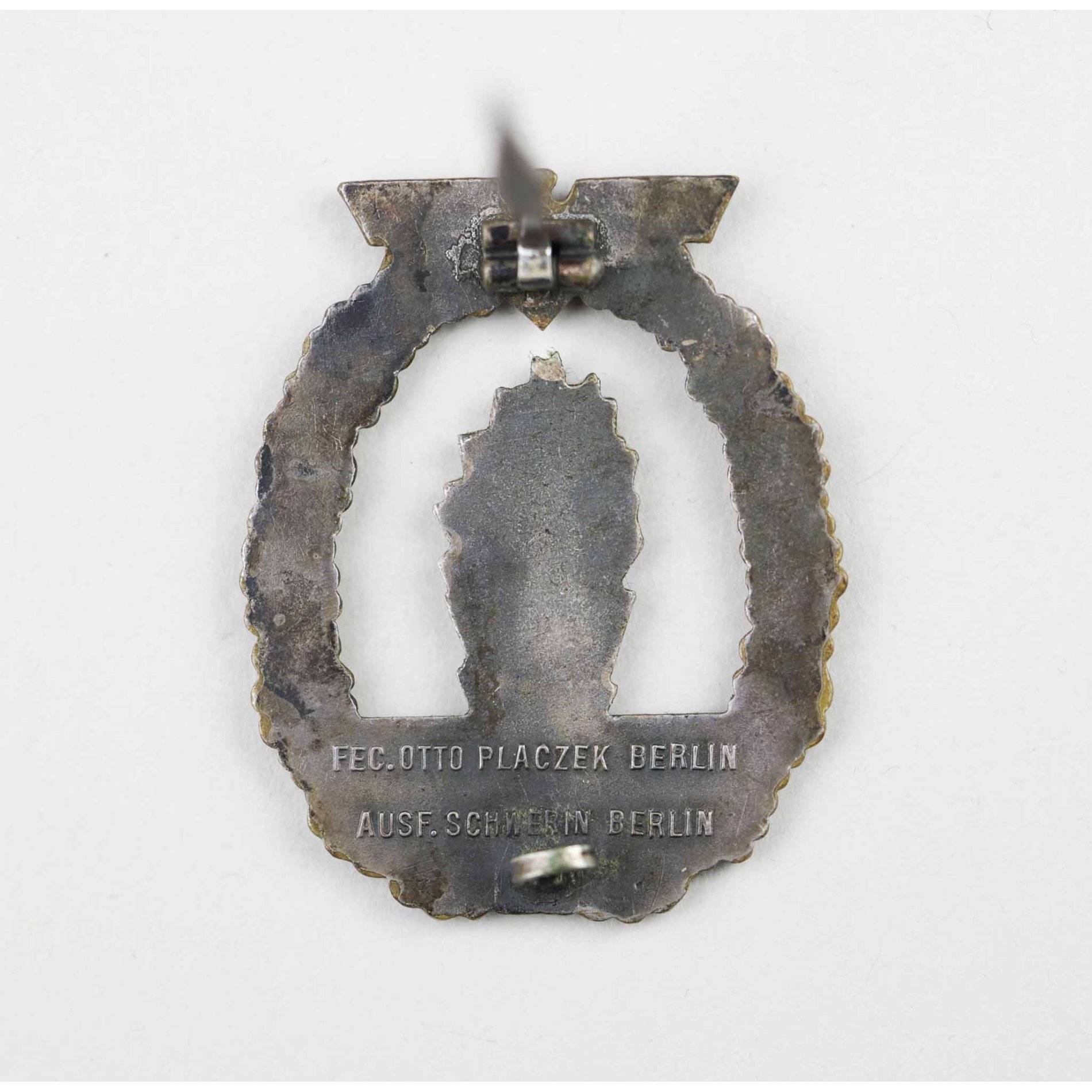 Minensucher Kriegsabzeichen in Buntmetall Schwerin, Berlin — image 4