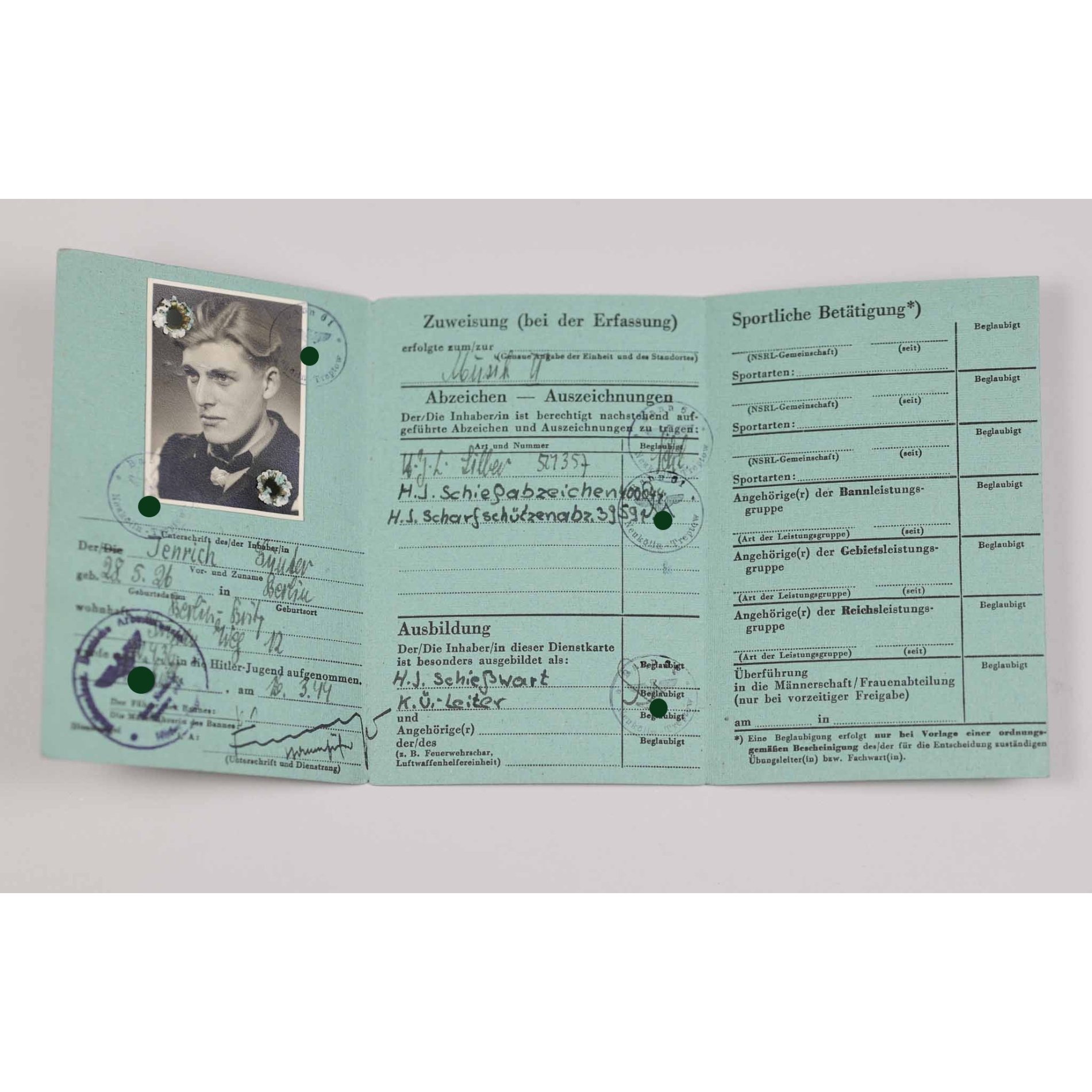 HJ-Nachlass mit Ausweisen zum HJ Schießabzeichen/HJ-Scharfschützenabzeichen — image 7