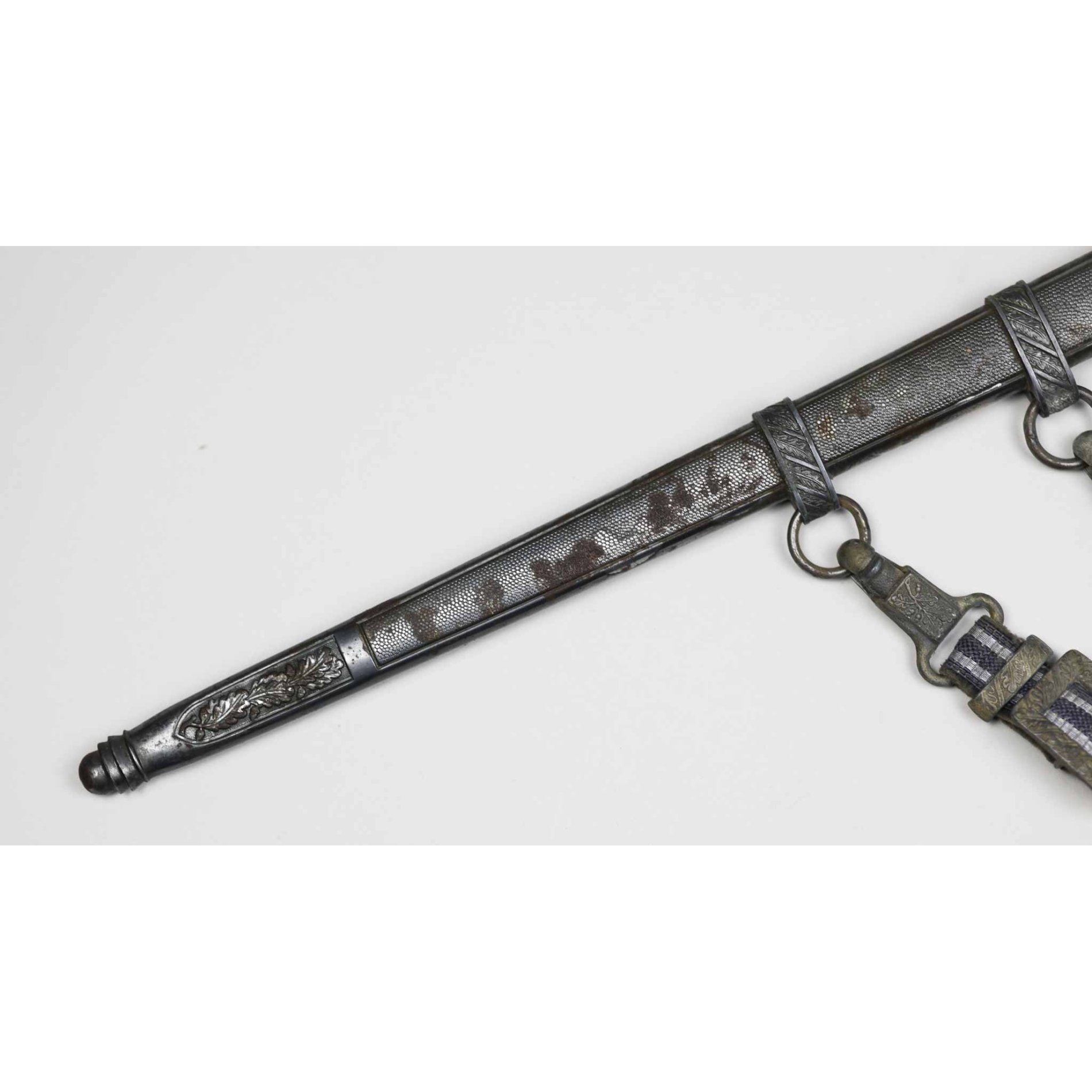 Luftwaffen Offiziersdolch mit Gehänge und Portepee — image 8