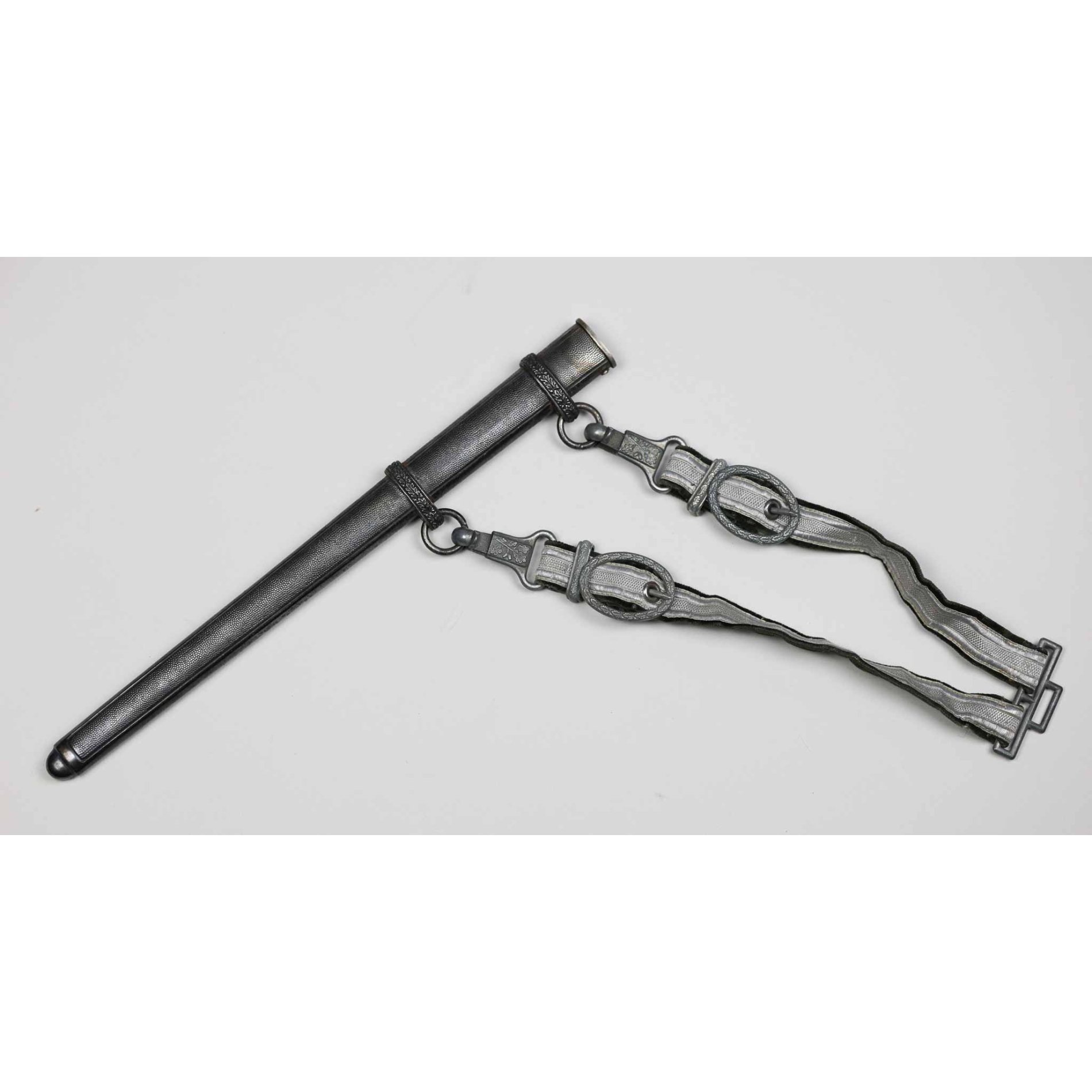 Wehrmacht Heeres Offiziersdolch mit Gehänge und Portepee — image 7