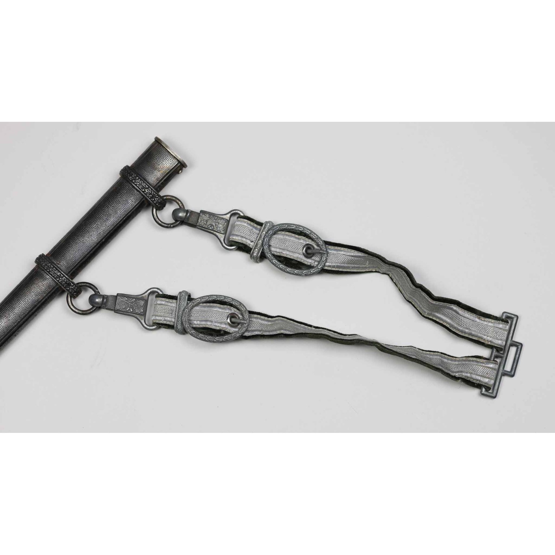 Wehrmacht Heeres Offiziersdolch mit Gehänge und Portepee — image 8