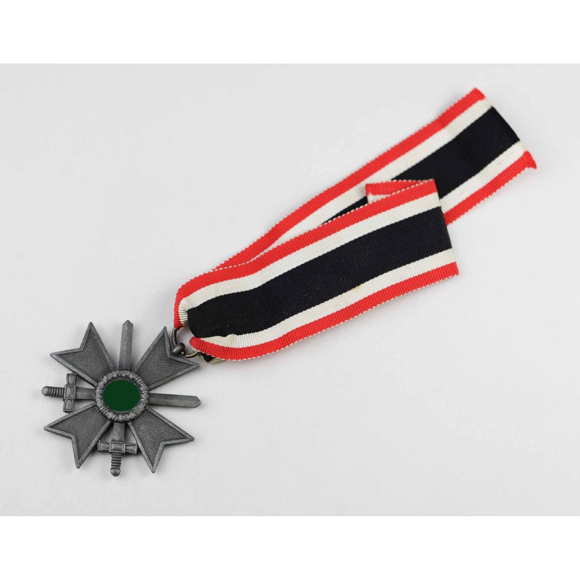 Kriegsverdienstkreuz 2.Klasse mit Schwertern — image 3