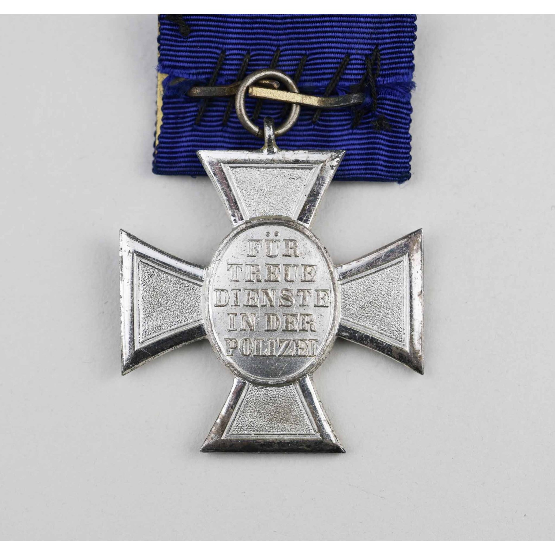Polizei-Dienstauszeichnung in Silber für 18 Jahre — image 3