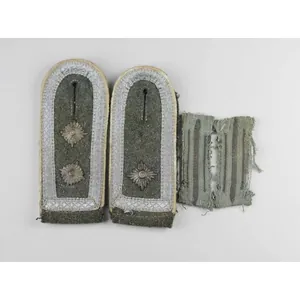 Wehrmacht Paar Schulterstücke für einen Oberfeldwebel mit Kragen Litzen