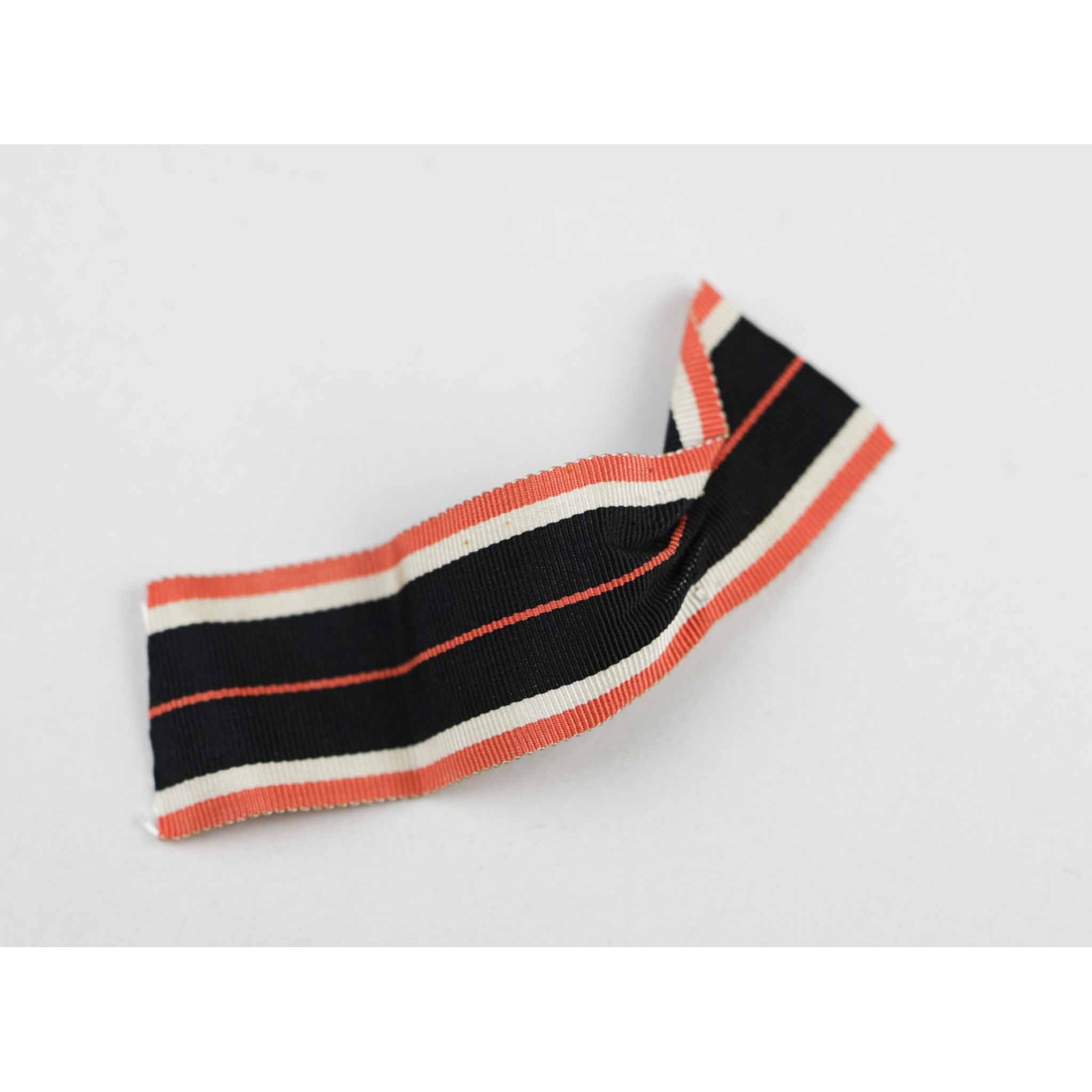 Kriegsverdienstmedaille 1939 in Tüte mit Band — image 7