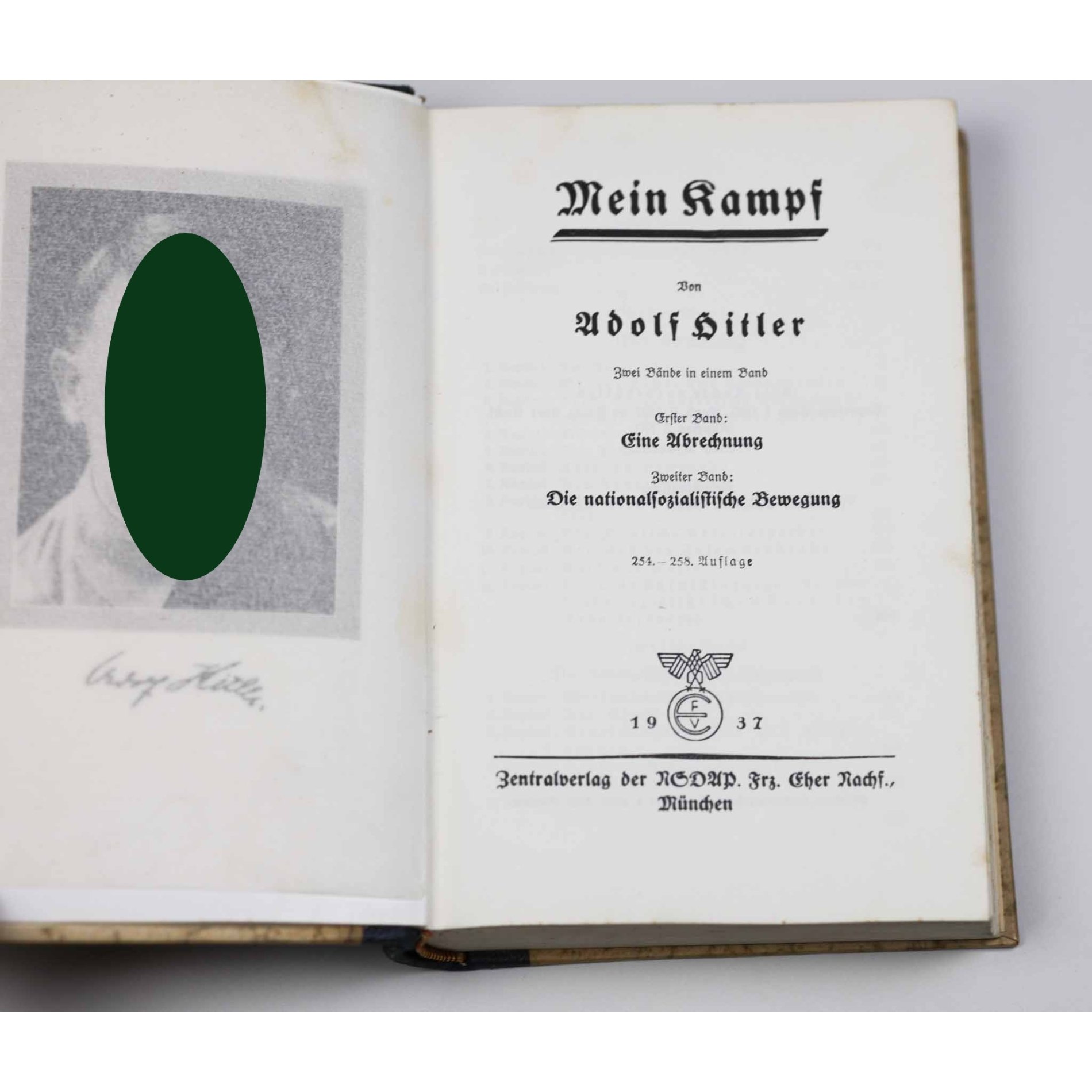 Hochzeitsausgabe 'Mein Kampf' 1937 — image 2