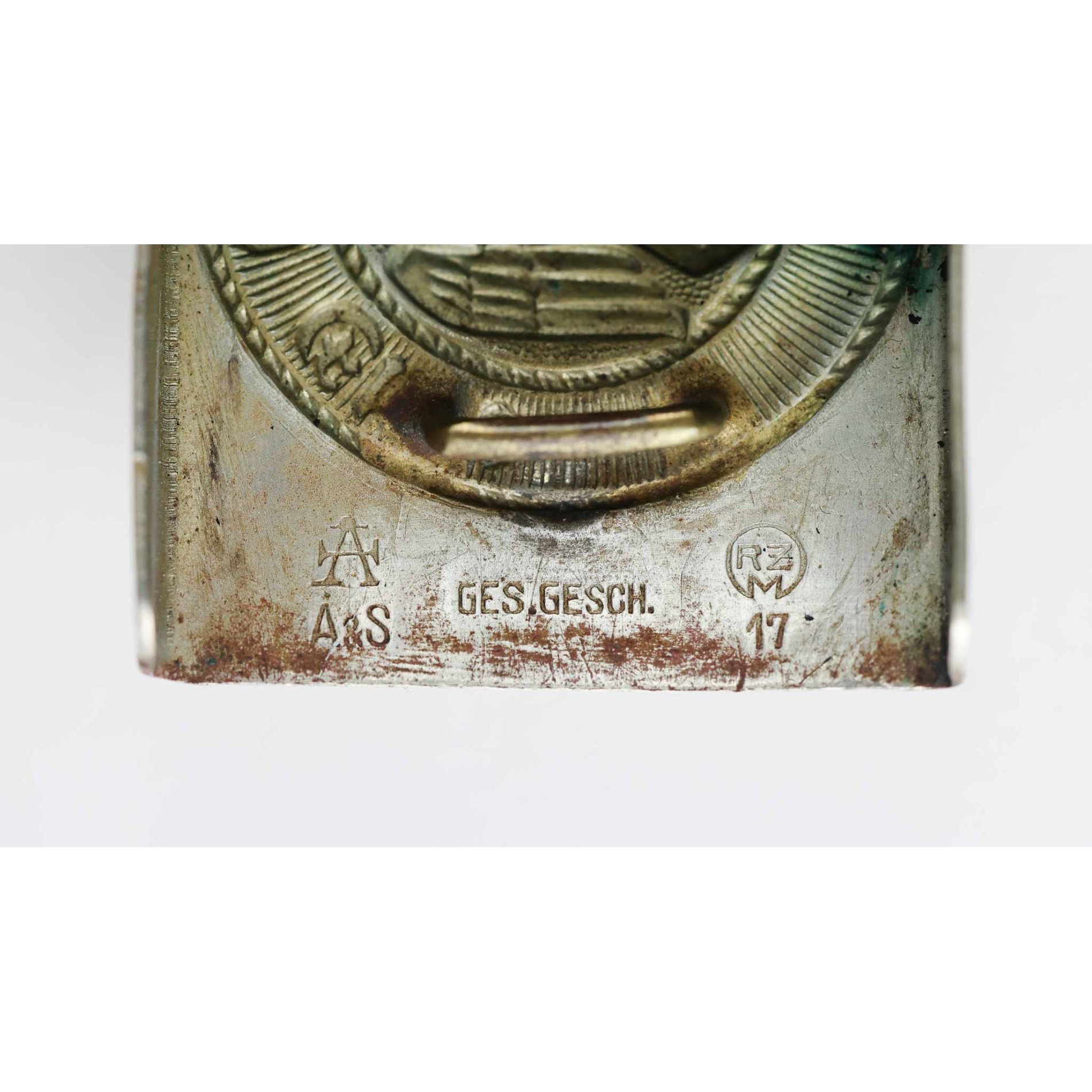 Frühes HJ-Koppelschloss A RZM 17 — image 11