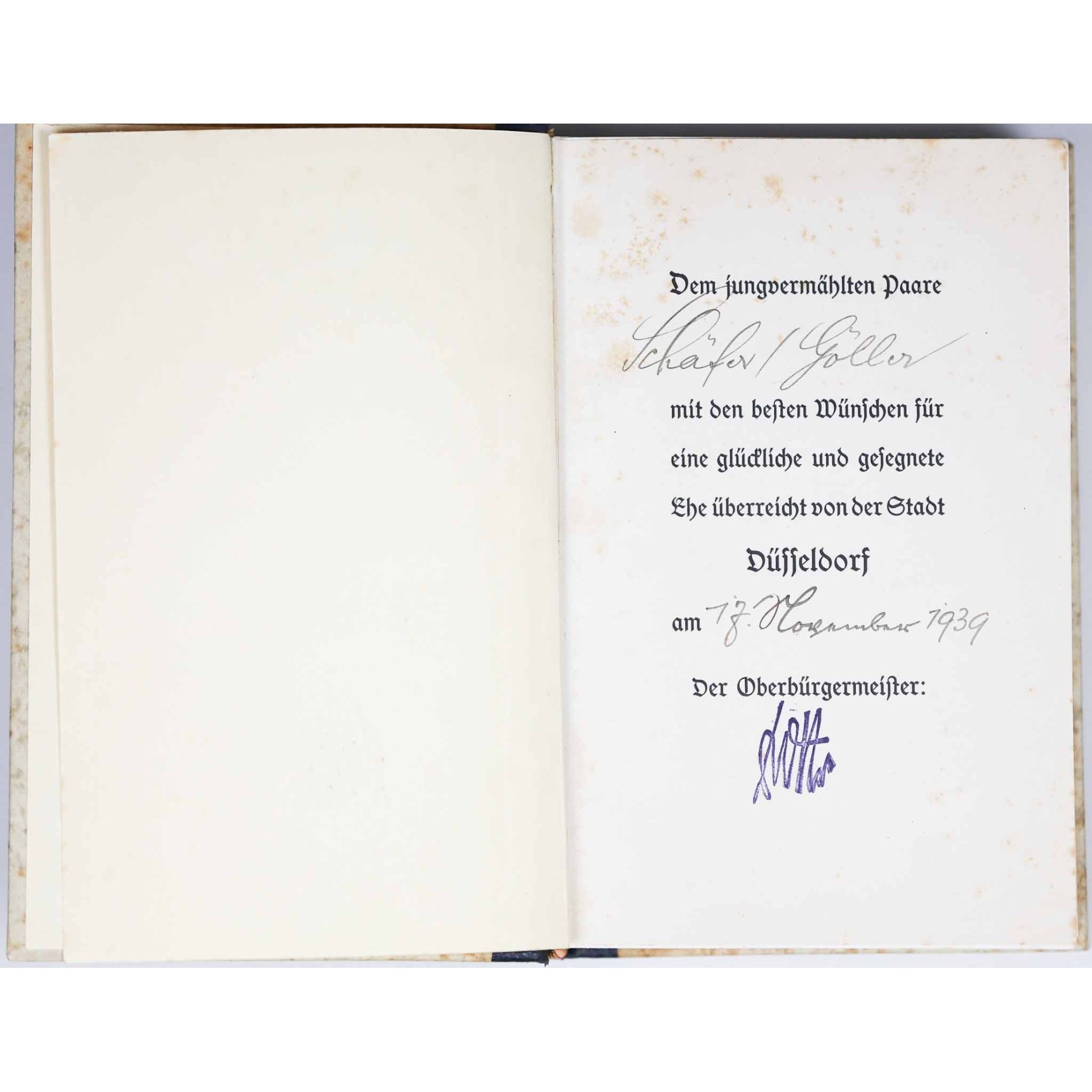 Hochzeitsausgabe 'Mein Kampf' Der Stadt Düsseldorf 1939 — image 5