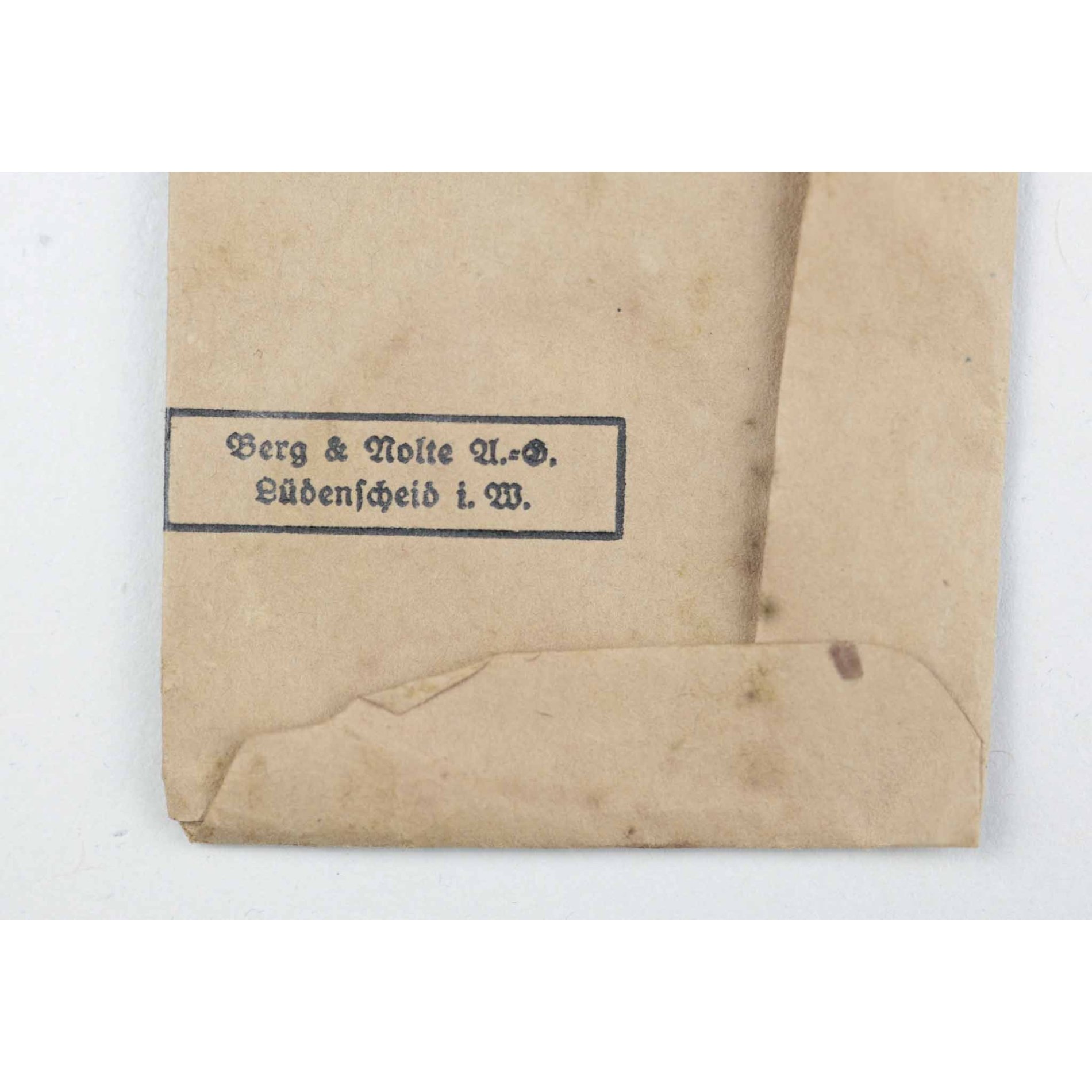 Kriegsverdienstmedaille 1939 in Tüte — image 5