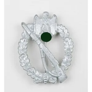 Infanterie Sturmabzeichen in Silber Hersteller Assmann Kokille '4' Zustand 1 …