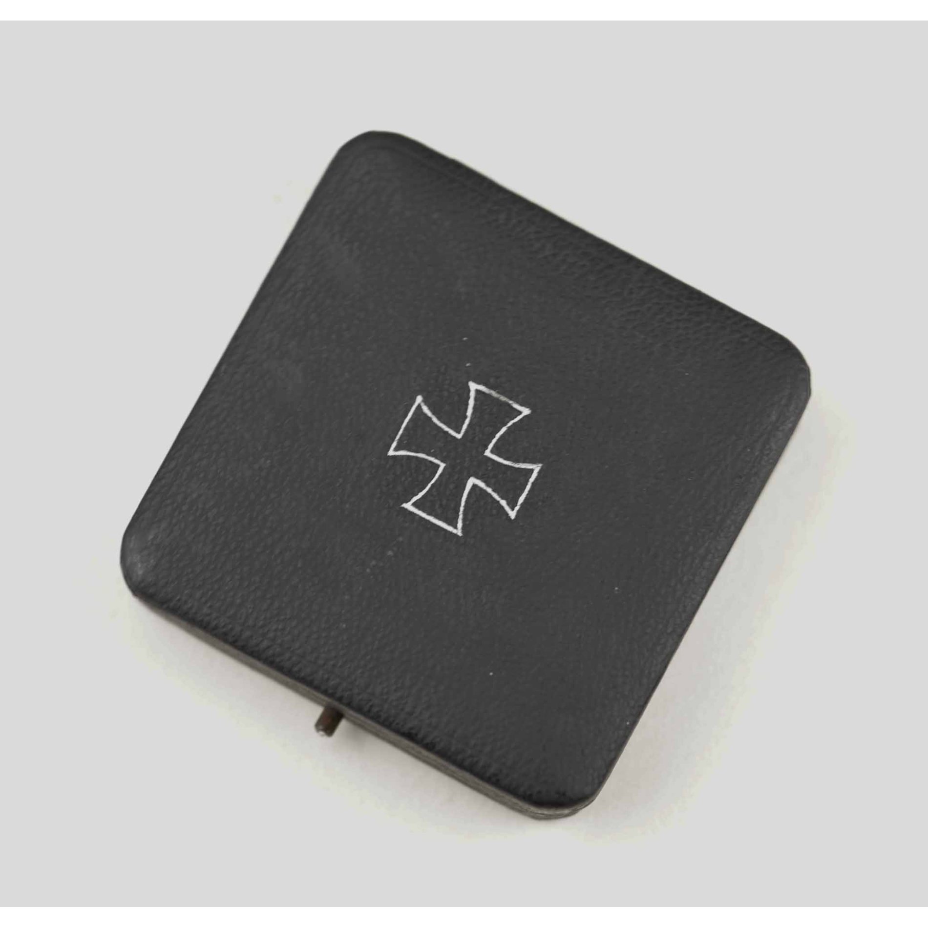 Eiserne Kreuz 1.Klasse 1939 (Kern nicht magnetisch) im Etui — image 8