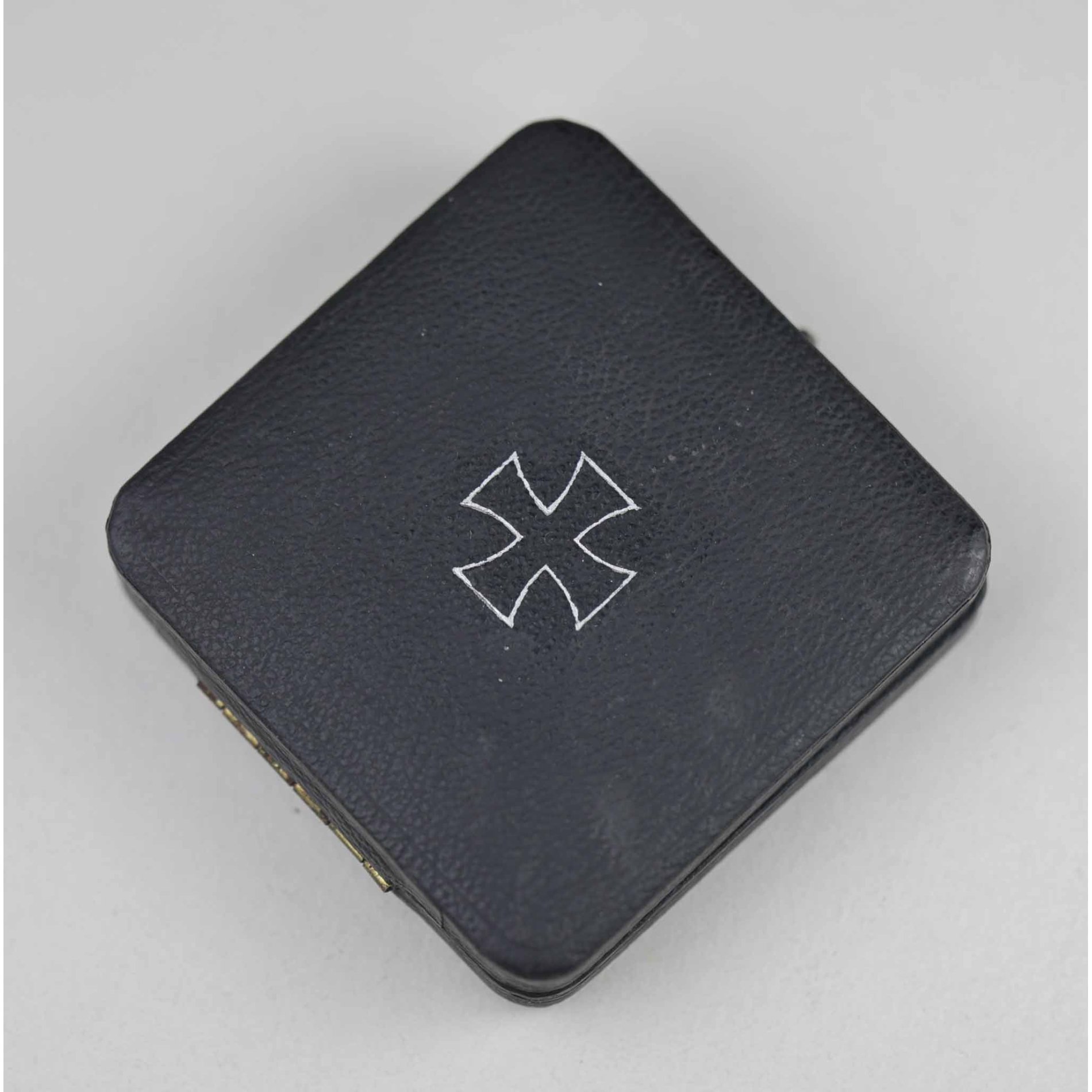 Eiserne Kreuz 1.Klasse 1939 (Kern nicht magnetisch) im Etui — image 9