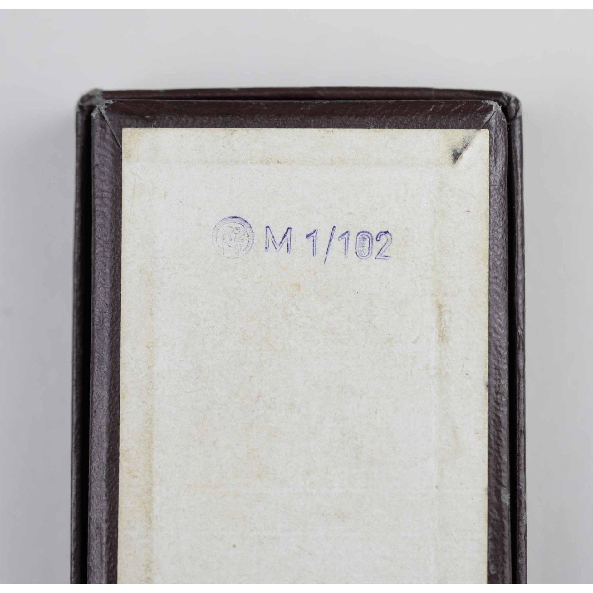 NSDAP Dienstauszeichnung in Bronze in Schachtel RZM M1/102 aus Cupal, selten! — image 7