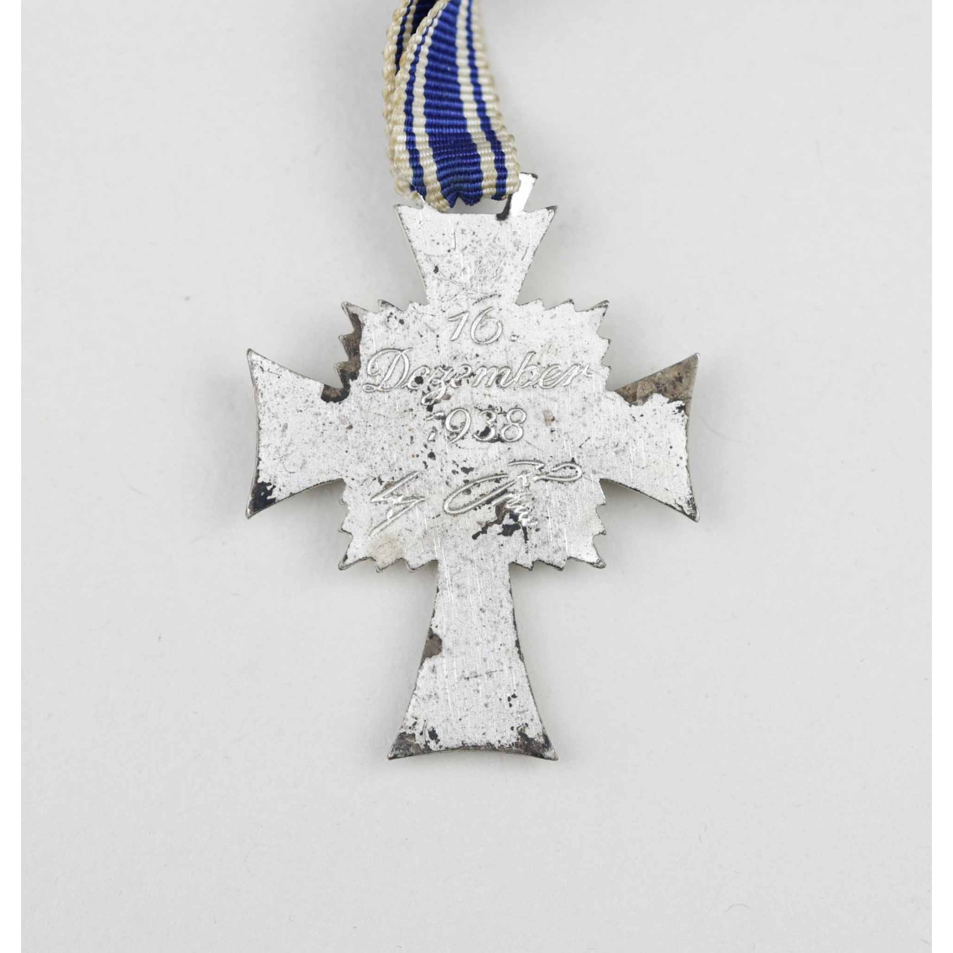 Ehrenkreuz der Deutschen Mutter Mutterkreuz in Silber — image 3