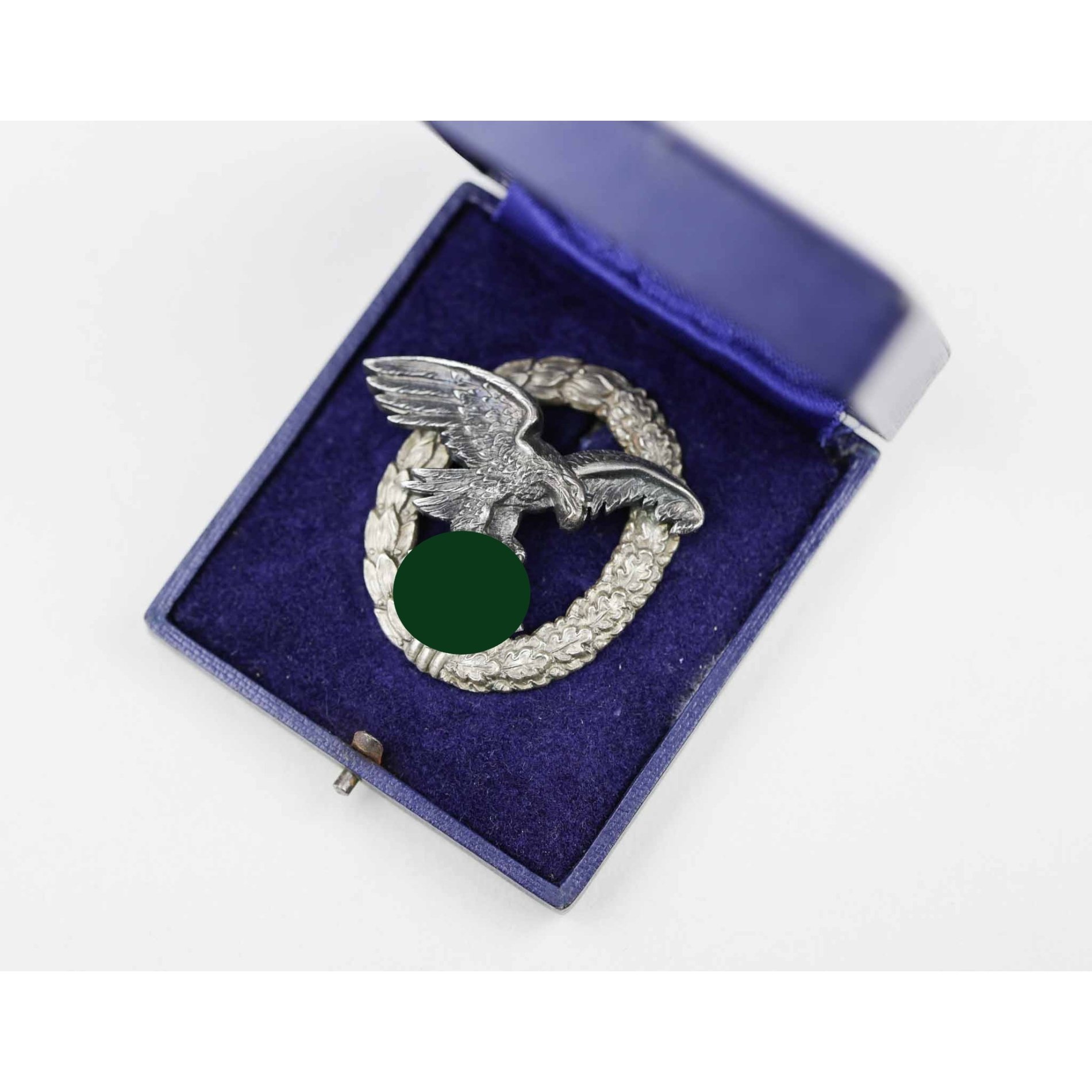 Luftwaffe Beobachterabzeichen C.E Juncker Berlin im Etui — image 8