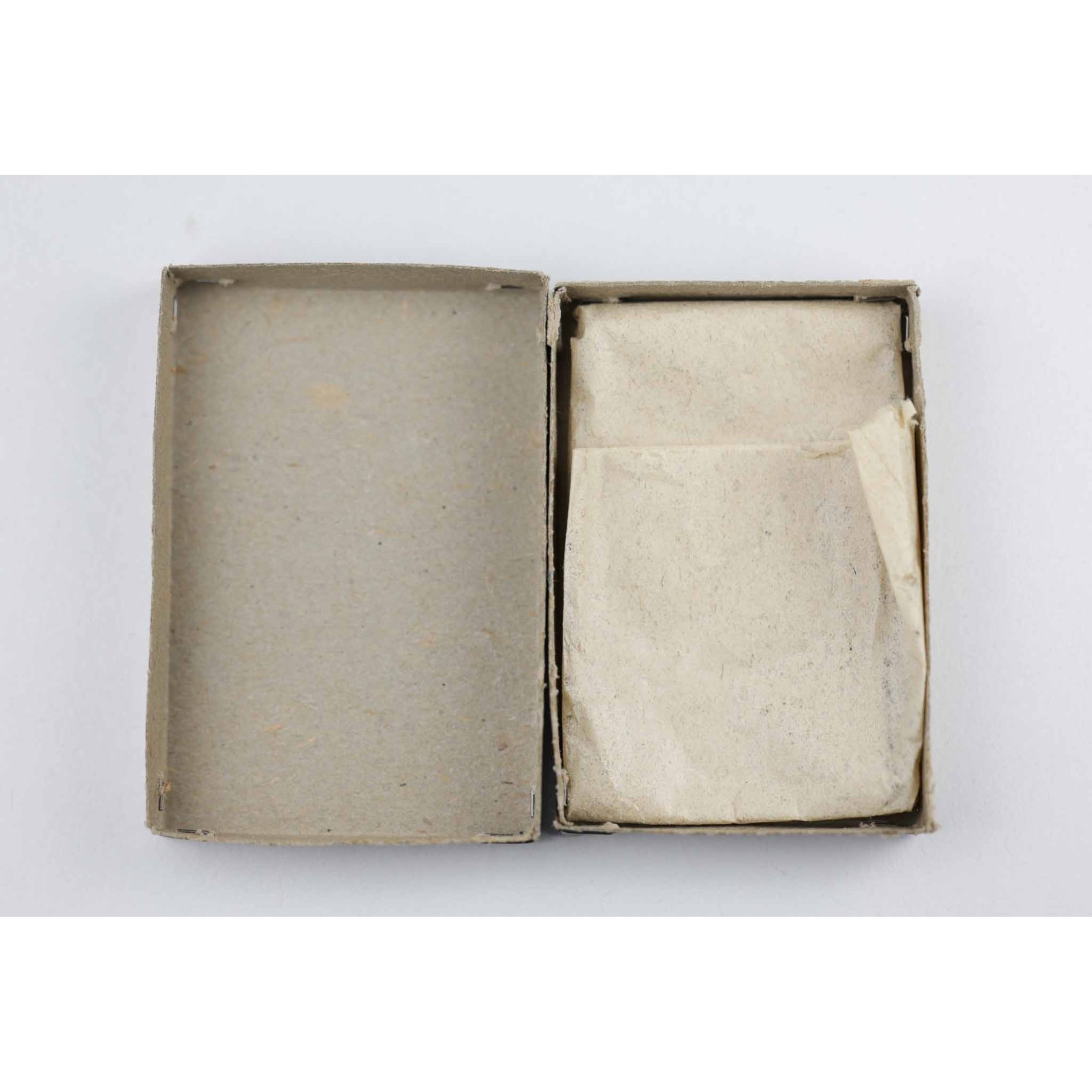 Panzerkampfabzeichen in Silber 'HA' Hermann Aurich in Pappschachtel Zustand 1 MINT — image 13