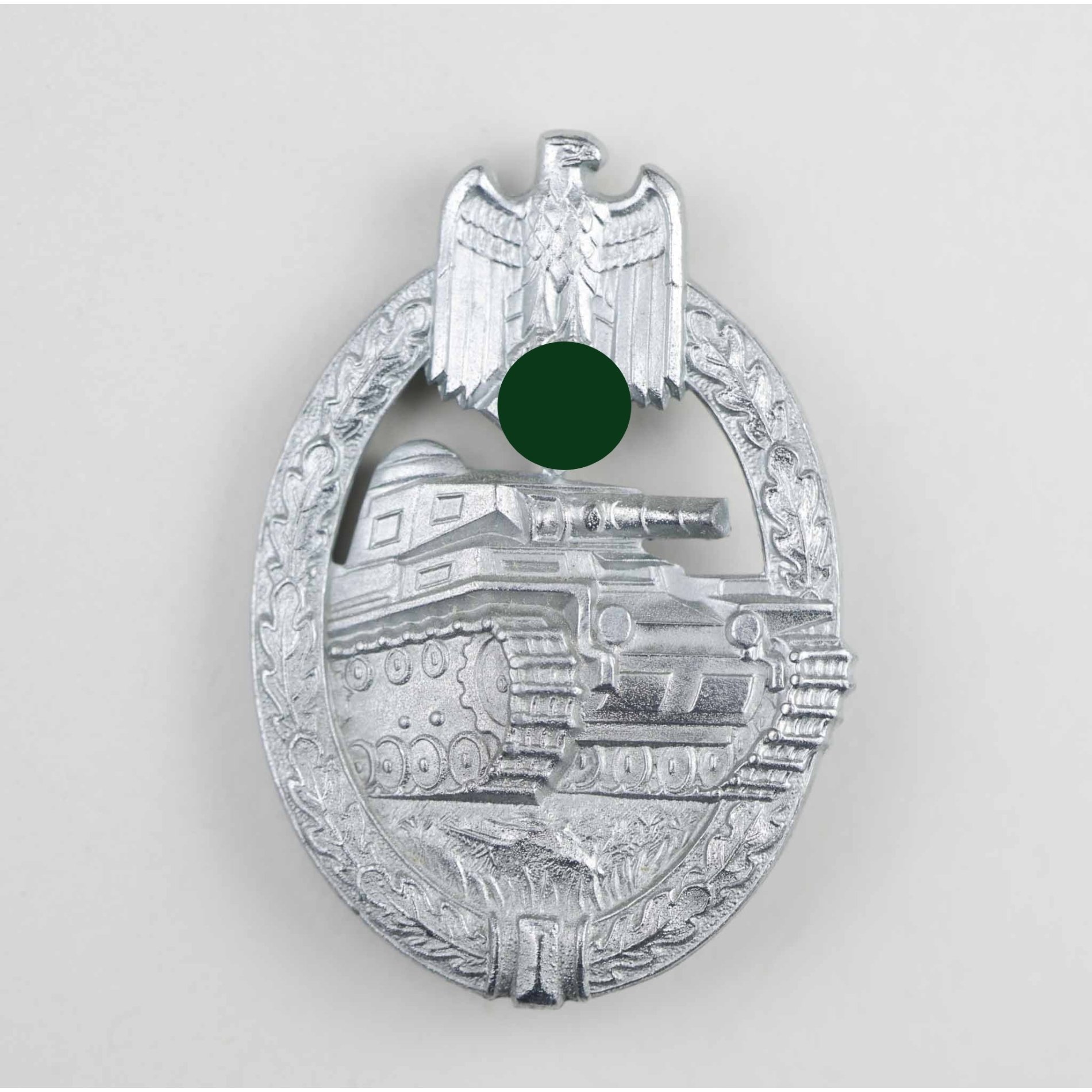 Panzerkampfabzeichen in Silber 'HA' Hermann Aurich in Pappschachtel Zustand 1 MINT — image 3