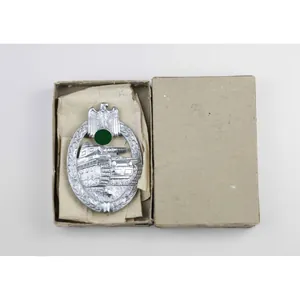 Panzerkampfabzeichen in Silber 'HA' Hermann Aurich in Pappschachtel (Zustand 1 …