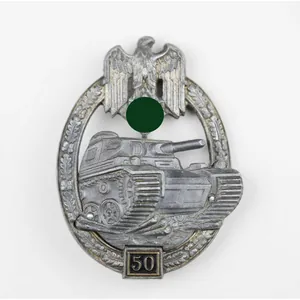 Panzerkampfabzeichen mit Einsatzzahl '50' in Silber C.E Juncker Berlin