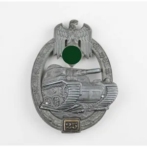 Panzerkampfabzeichen mit Einsatzzahl '25' in Silber
