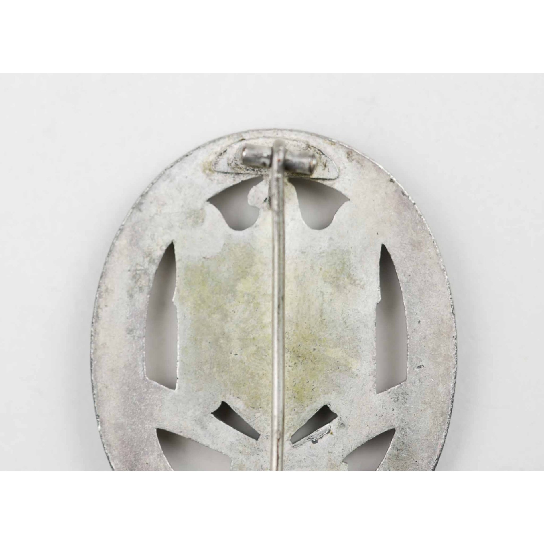 Allgemeines Sturmabzeichen in Silber sog. 'halbmond Variante' Zustand 1 — image 4