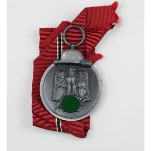 Winterschlacht im Osten Ostmedaille mit Hersteller '4' S&L