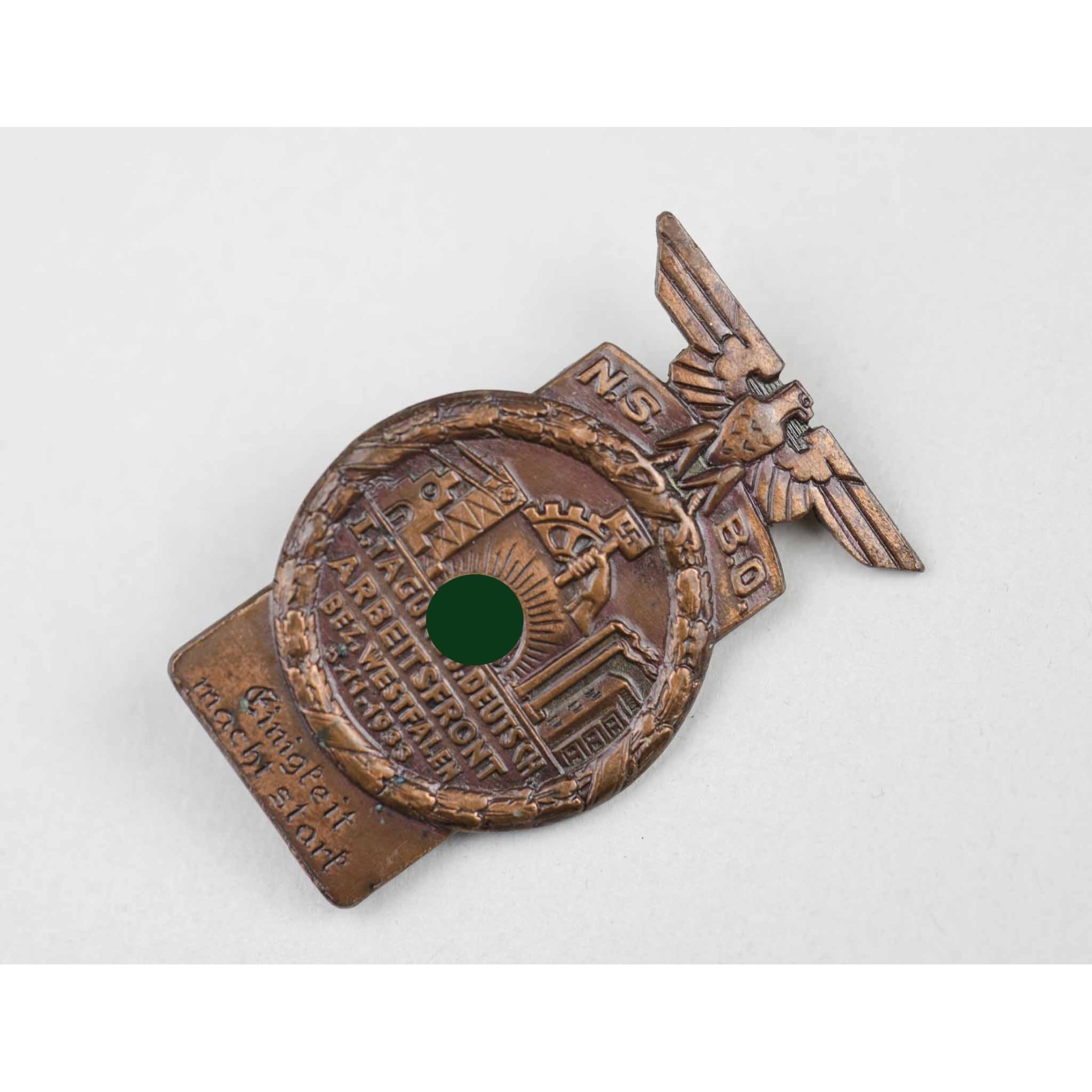 3.Reich NSBO Abzeichen '1. Tagung der Deutschen Arbeitsfront Bez. Westfalen 5.11.1933' — image 2